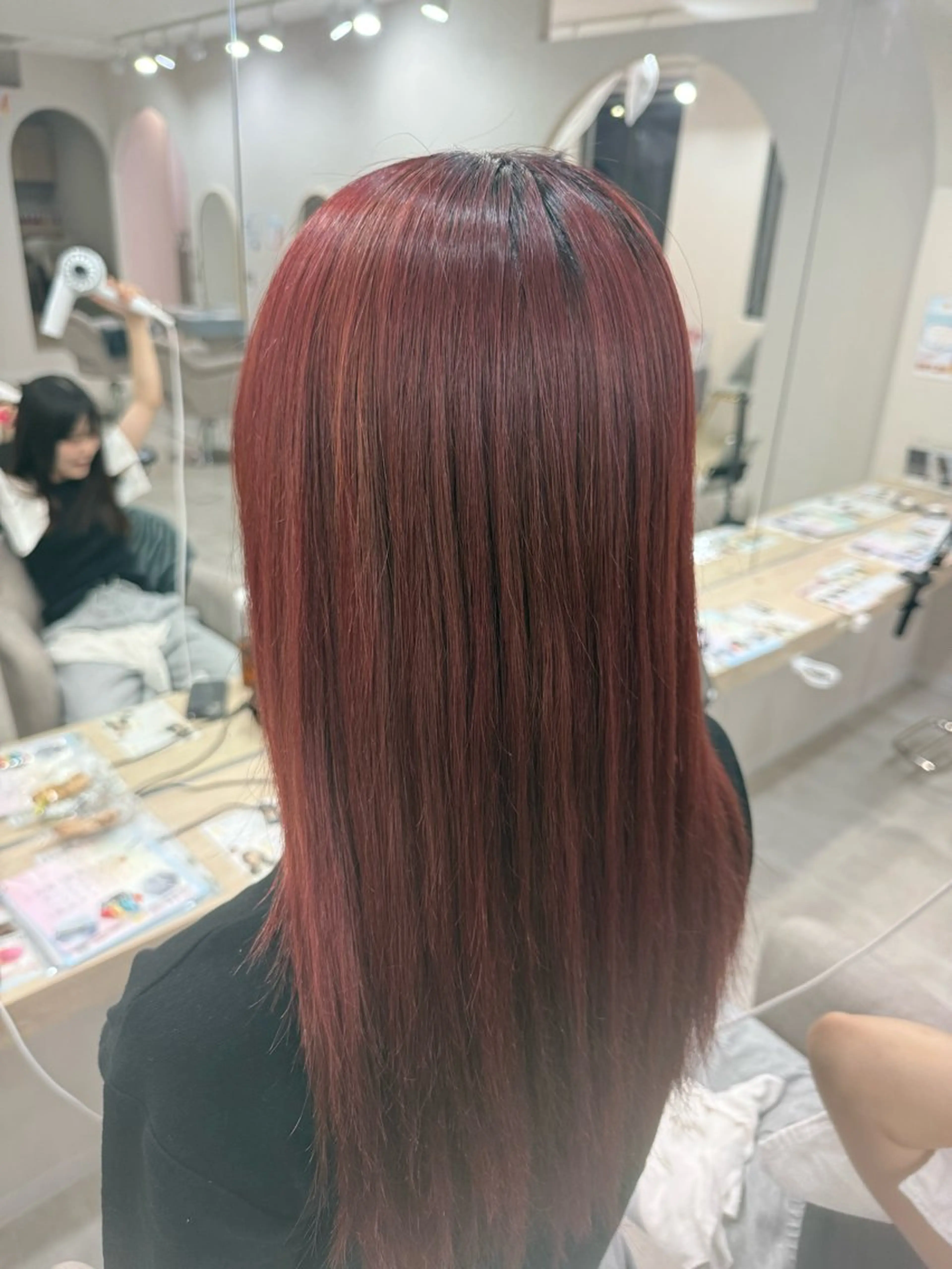ロング カラー カット ヘアカラー 鈴村 桃花のヘアスタイル