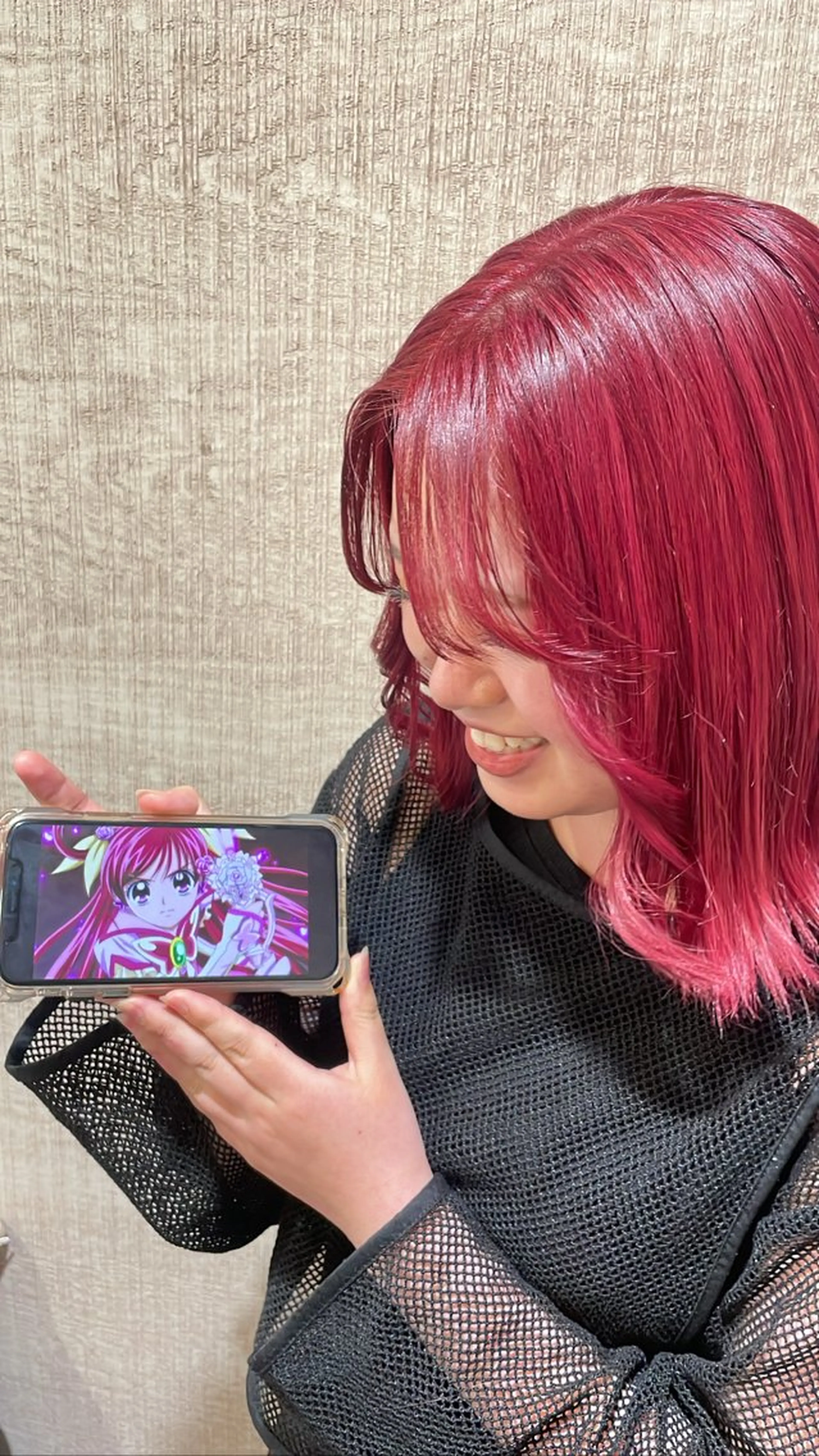 ショート カラー ピンクカラー EARTH中島 秋桜久のヘアスタイル