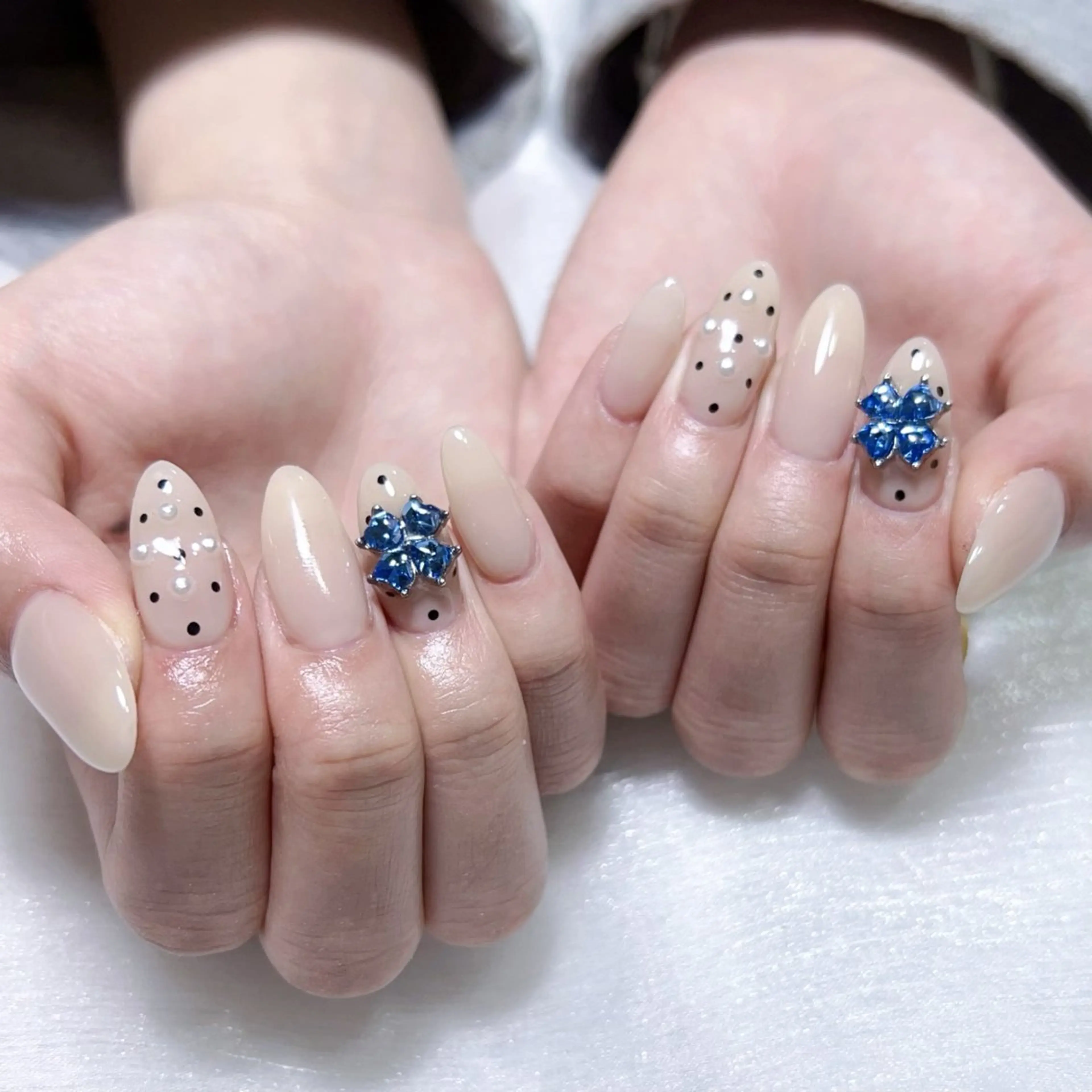 メンズ ネイル メンズ韓国風 アートネイル オーロラネイル ガーリー キラキラネイル ハンドネイル Nail salon 木にいるのネイルデザイン