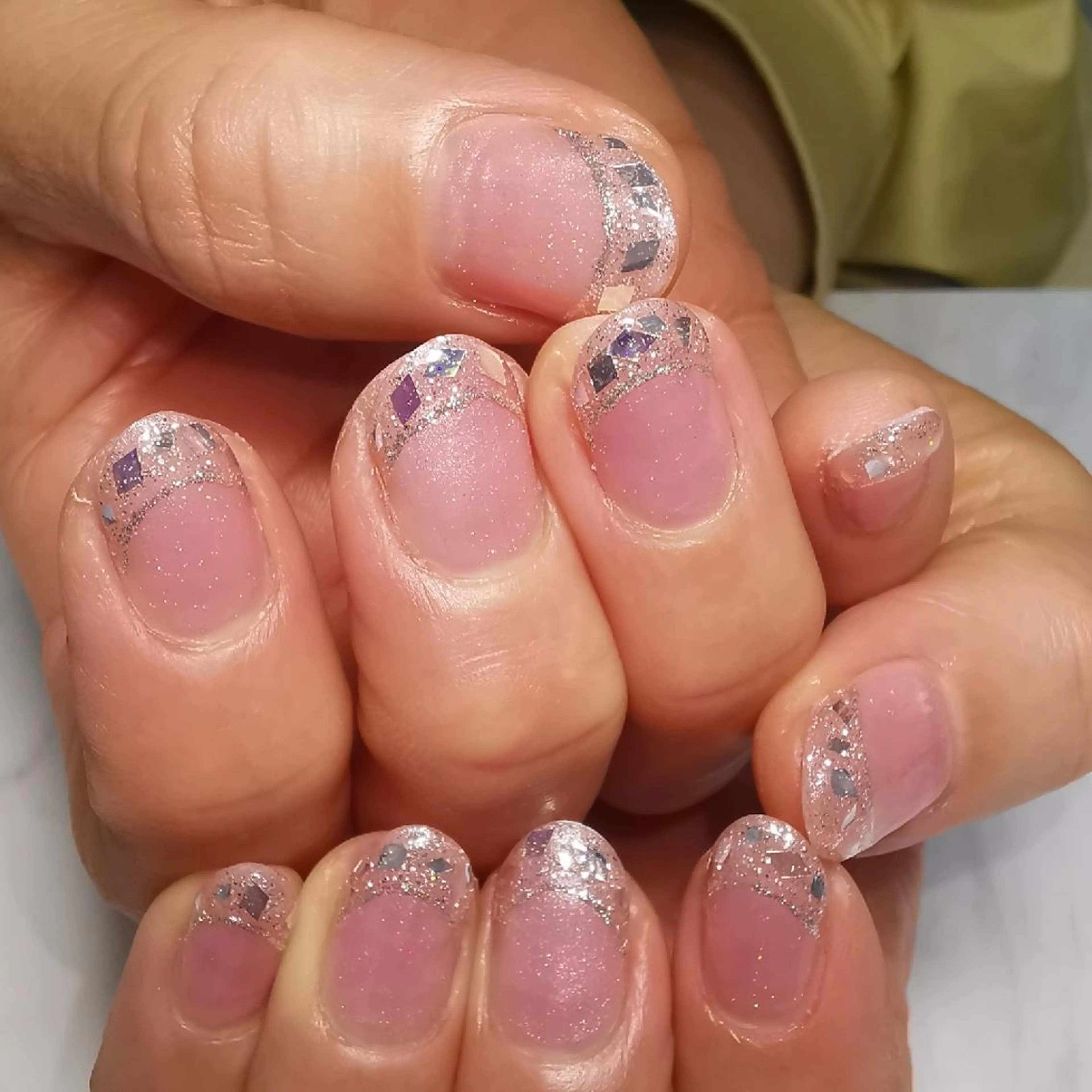 ネイル フレンチネイル ガラスフレンチ ハンドネイル reve あやののネイルデザイン