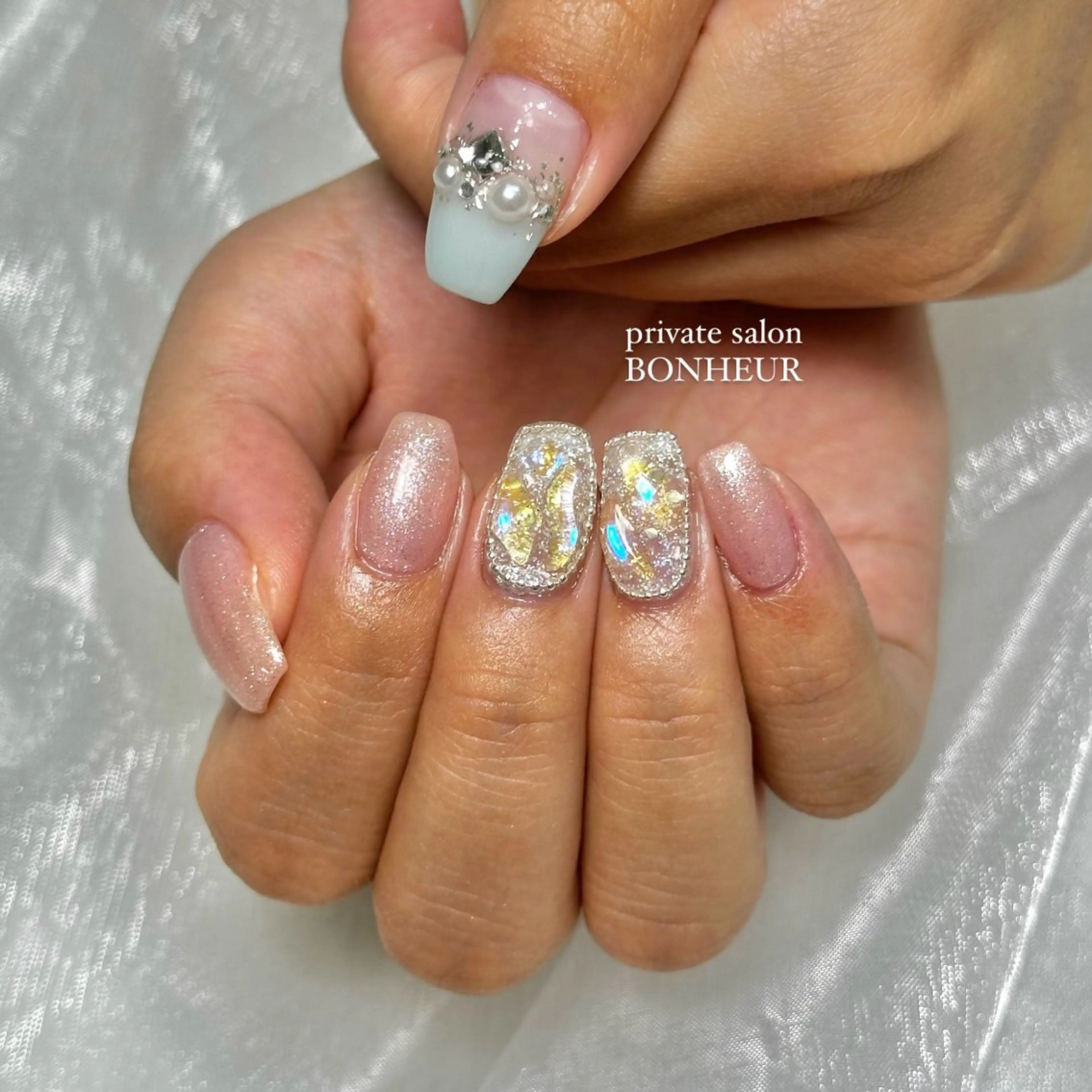 ネイル ハンドネイル BONHEUR Annaのネイルデザイン