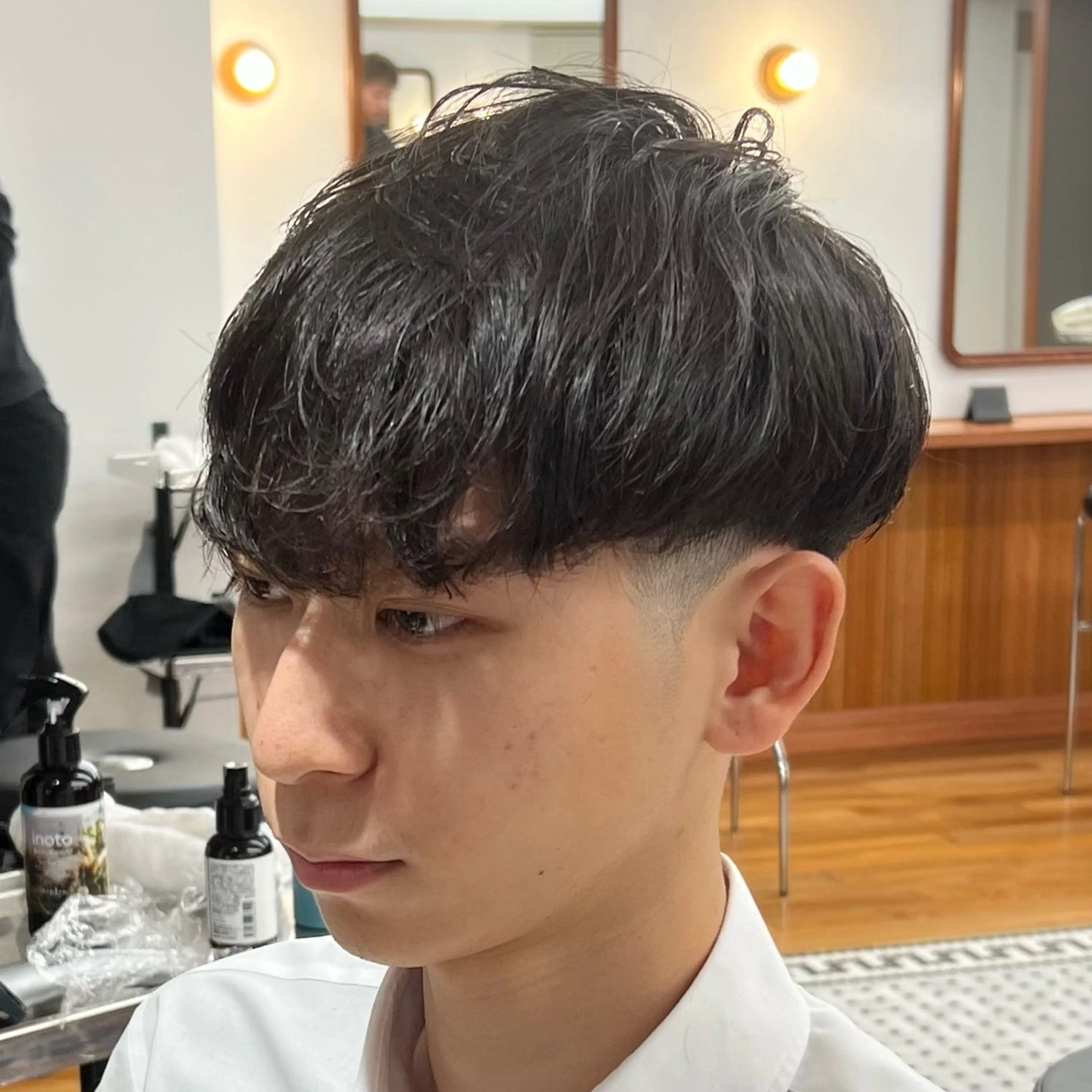 ショート パーマ メンズ フェードカット メンズパーマ ニュアンスパーマ カット メンズカット✂️ スキンフェード伊藤陸のヘアスタイル