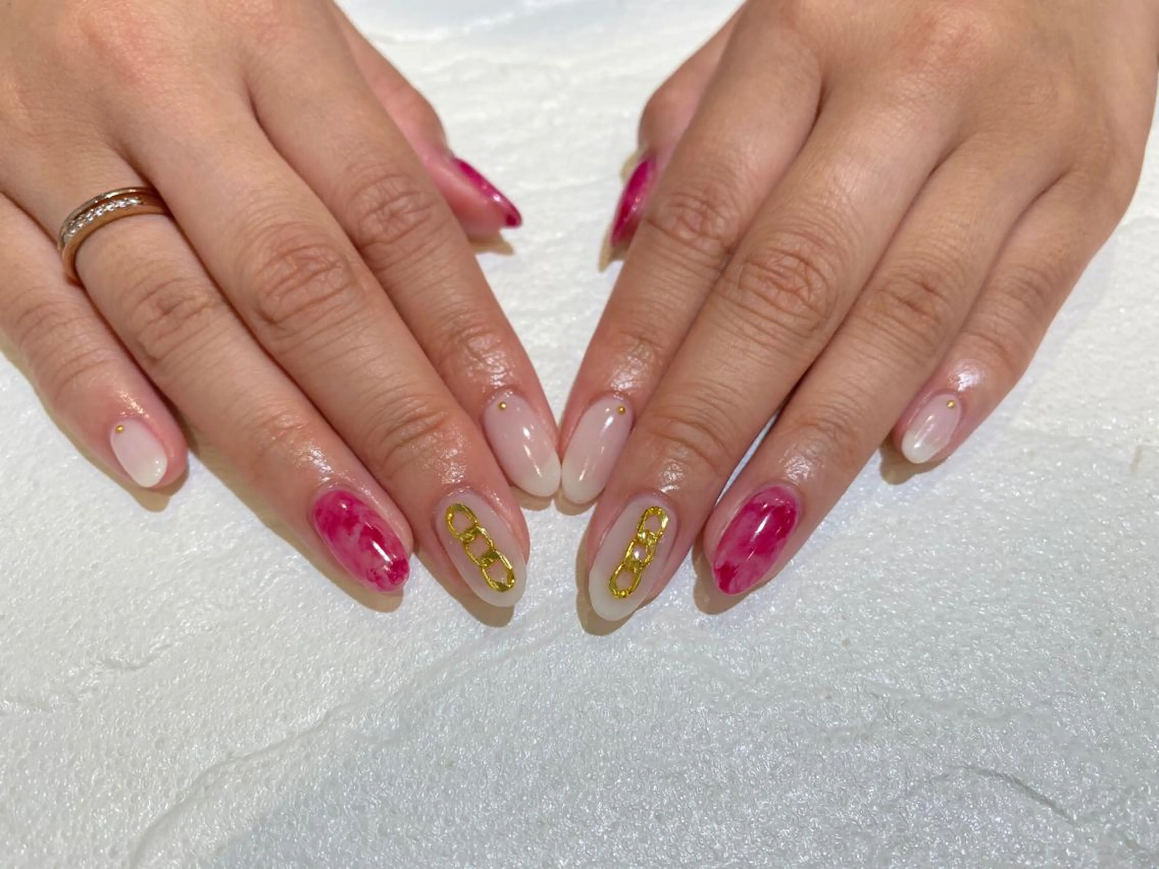 ネイル ハンドネイル 鈴木 優菜のネイルデザイン