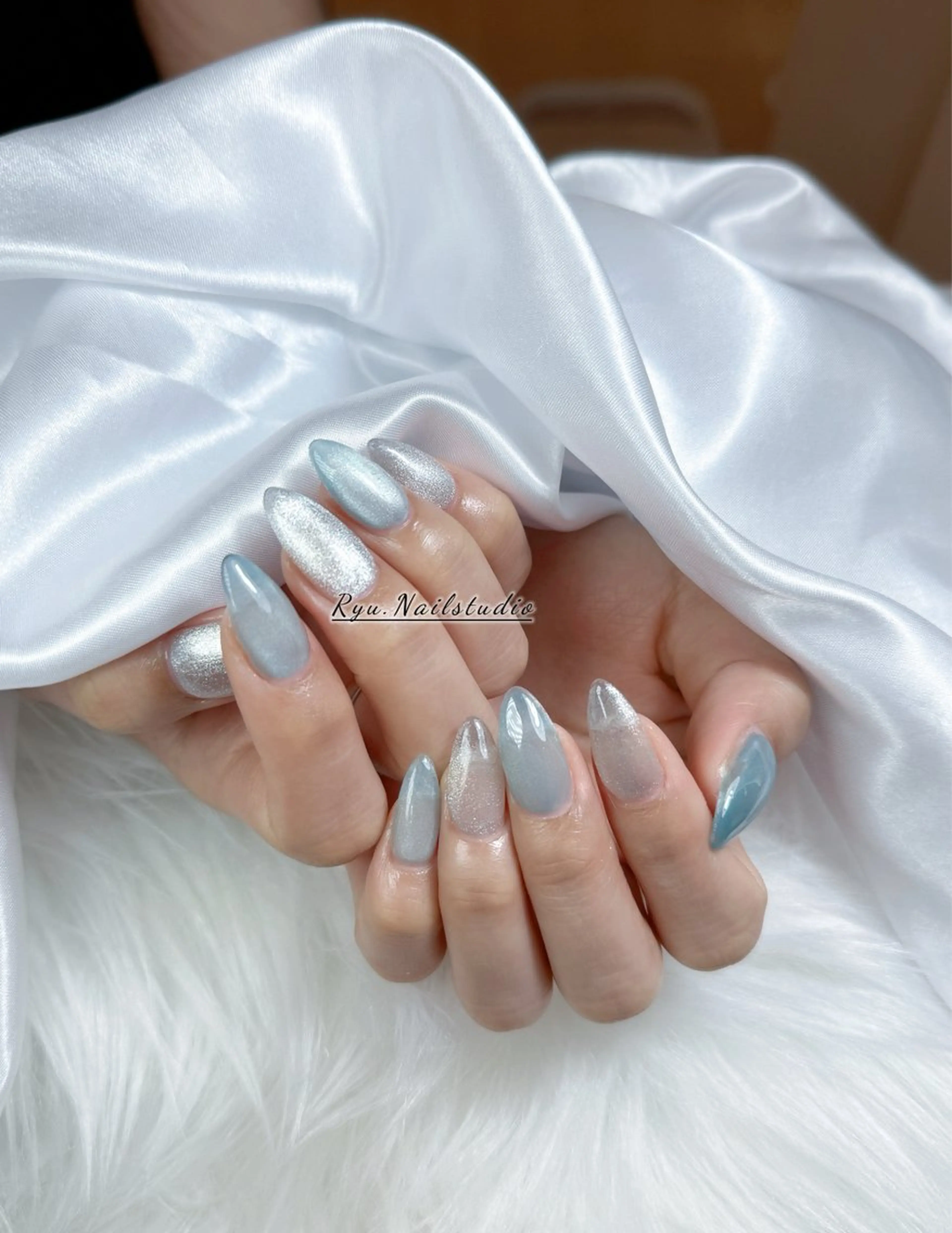 ネイル アートネイル ジェルネイル キラキラネイル ミラーネイル ニュアンスネイル ハンドネイル Ryu Nail Studio所属・Ryu Nail 新大久保のネイルデザイン