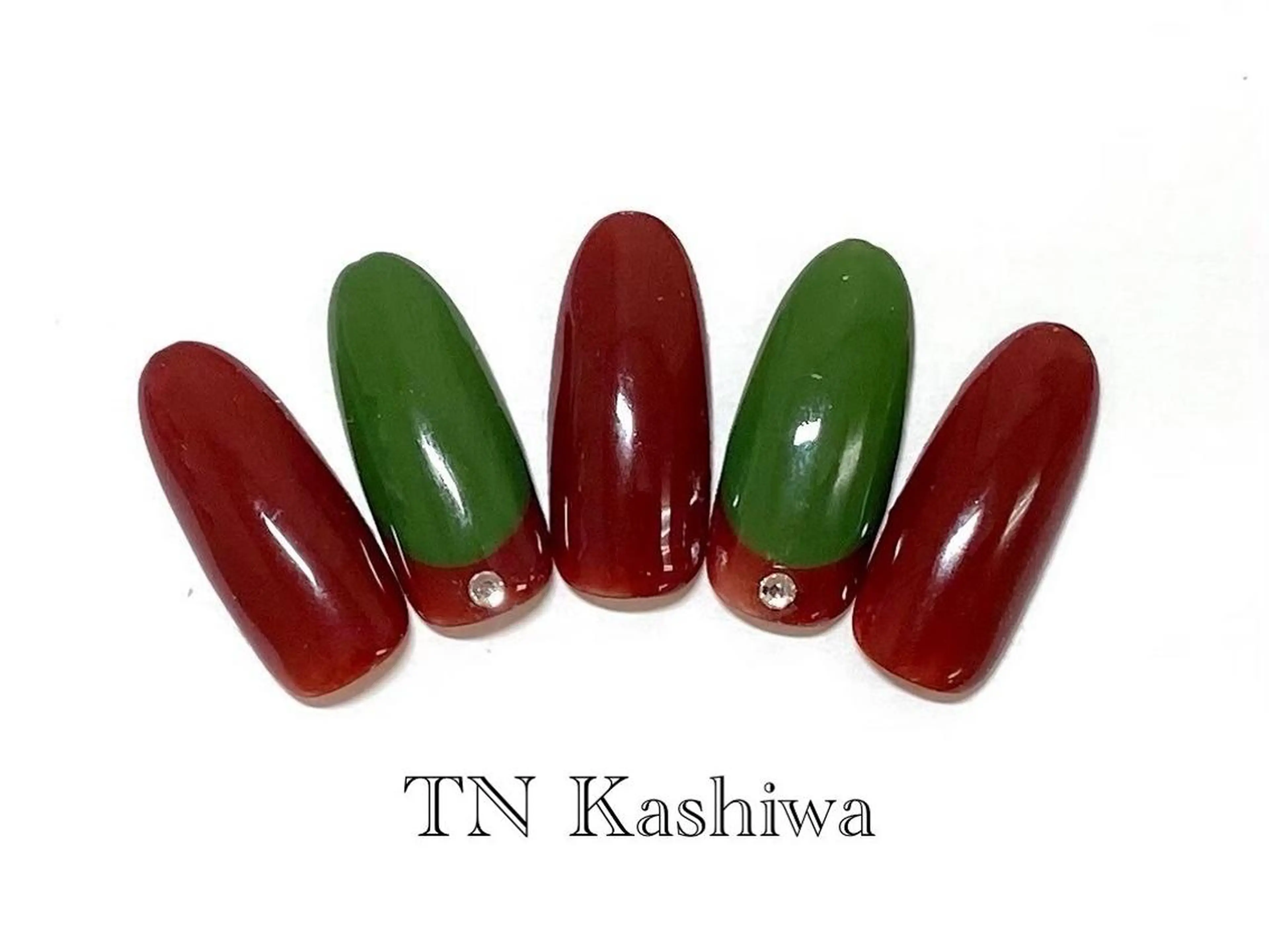 ネイル 大隅 和奈のネイルデザイン