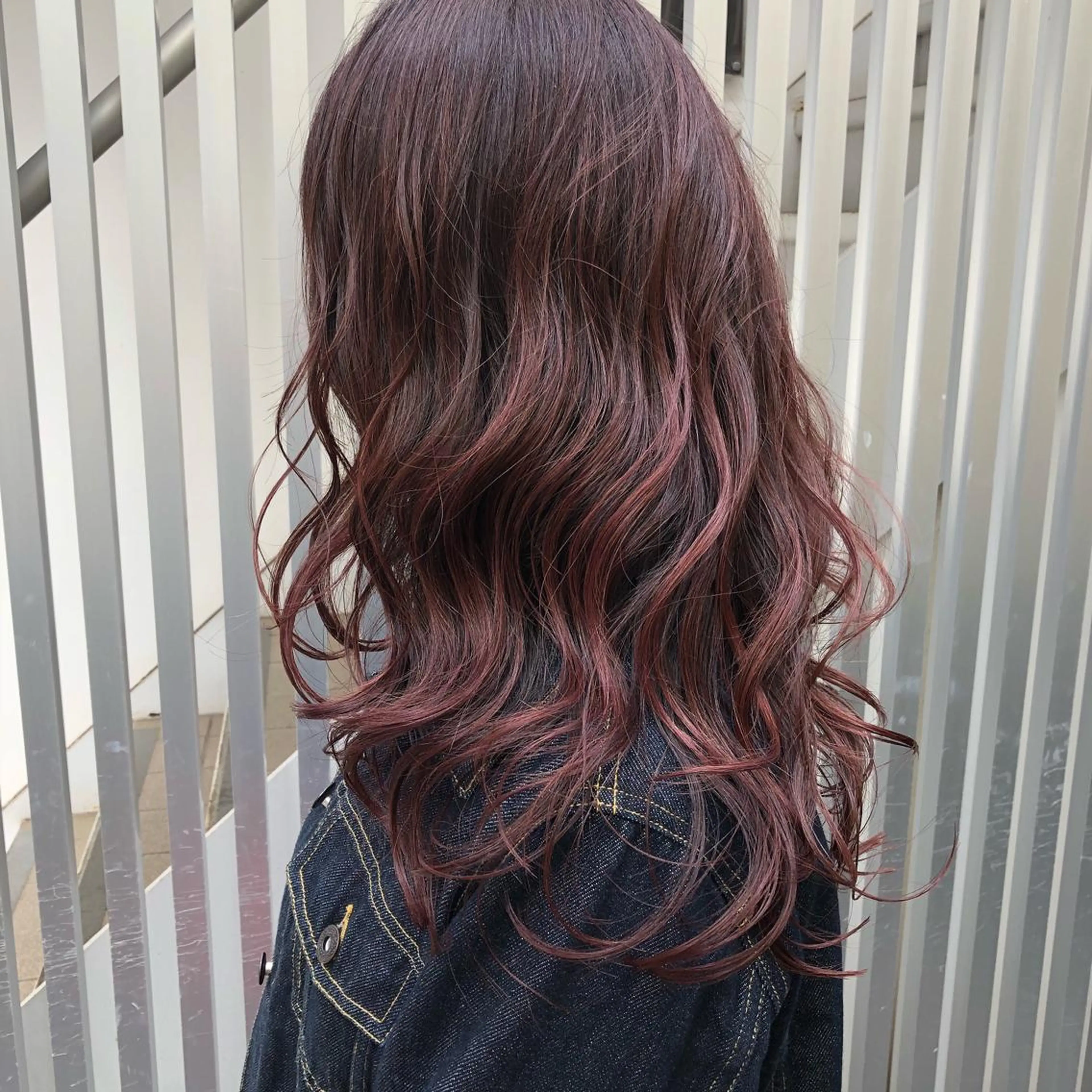 ロング カラー ヘアアレンジ グラデーションカラー ピンクカラー バイオレットカラー 榎園 由美のヘアスタイル