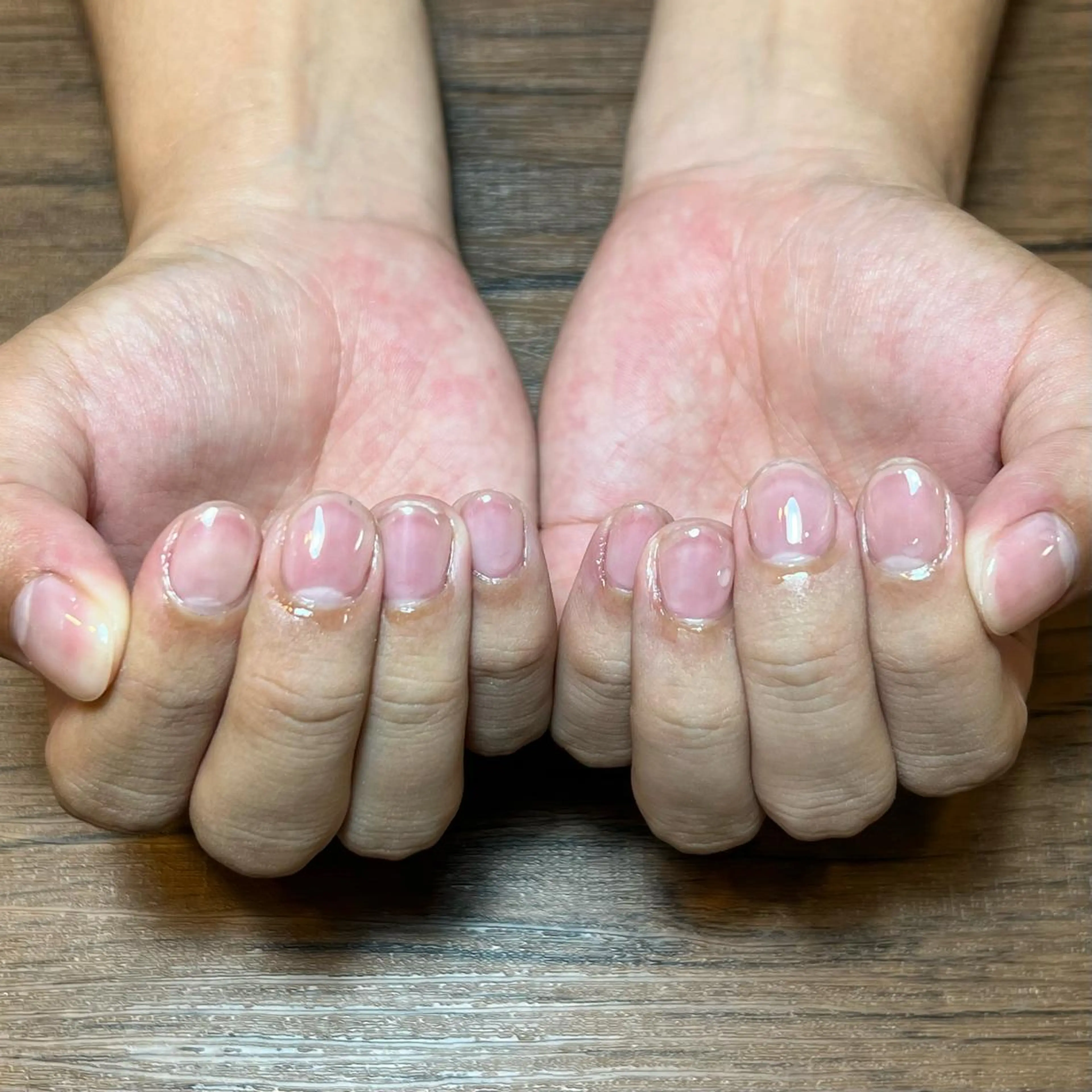 ネイル クリアネイル ジェルネイル HENRIETTA NAILSALONのネイルデザイン