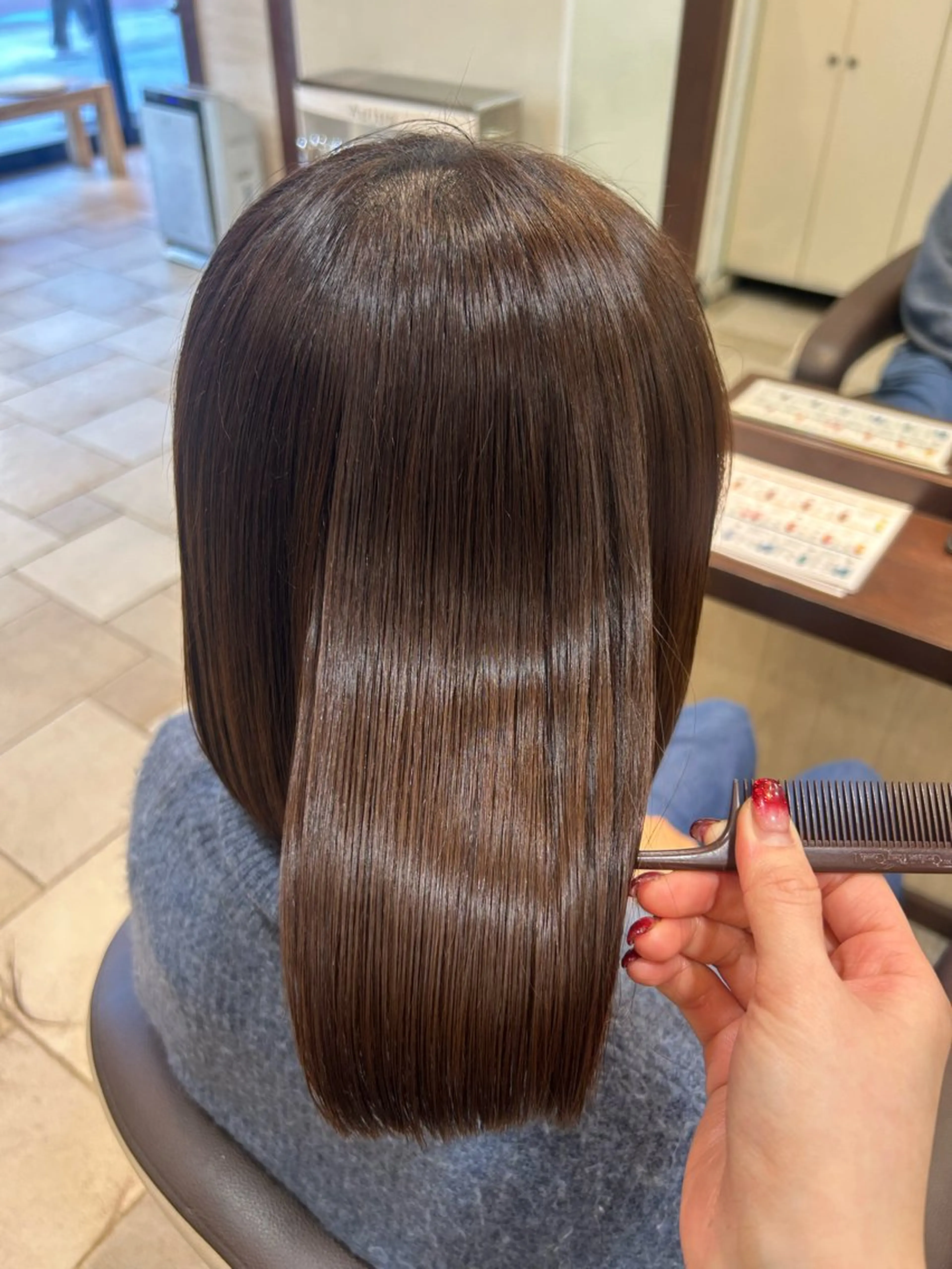 ミディアム 縮毛矯正 脇野 真琴のヘアスタイル