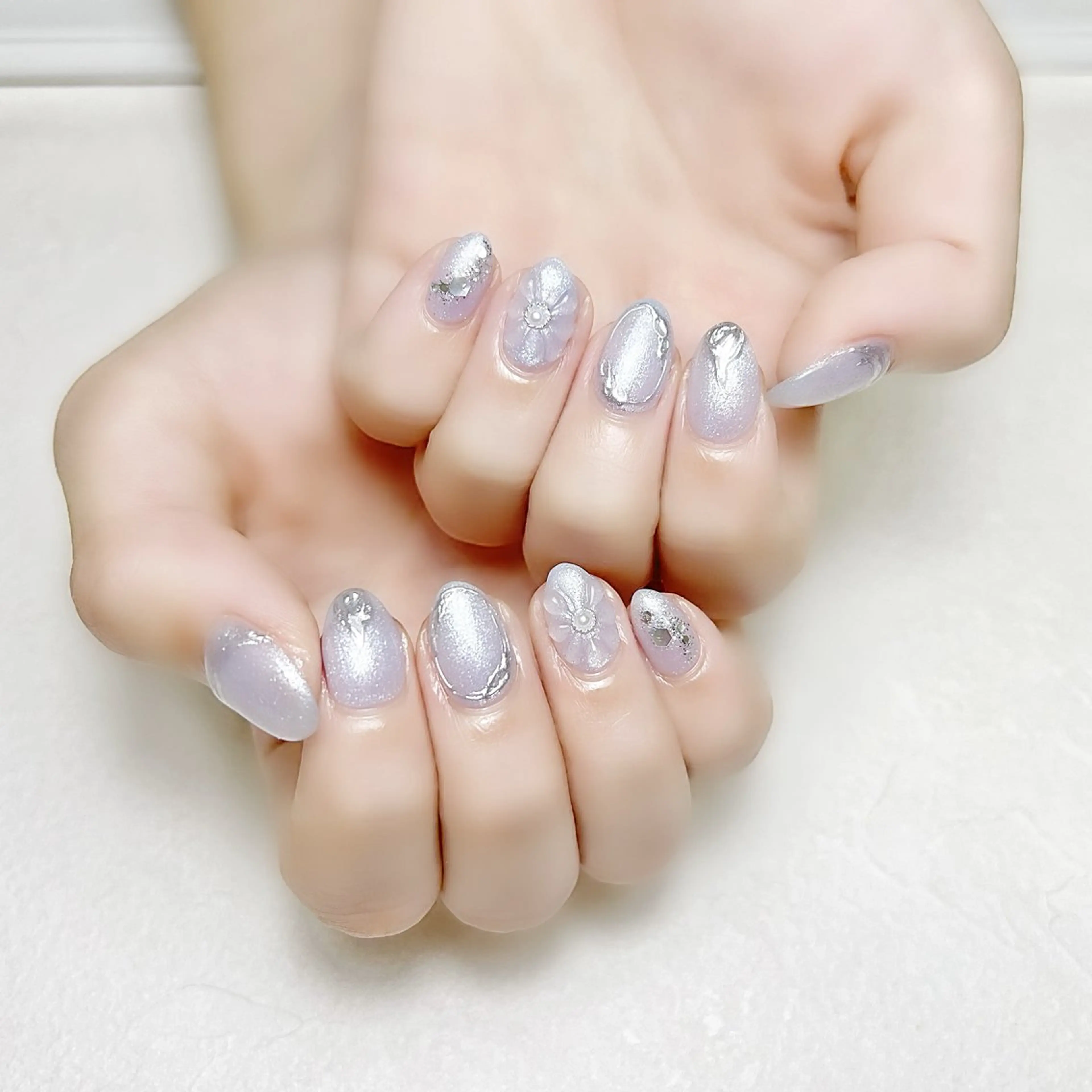 ネイル フラワーネイル ガーリー キラキラネイル 水色 ミラーネイル rouse nail RISATOのネイルデザイン