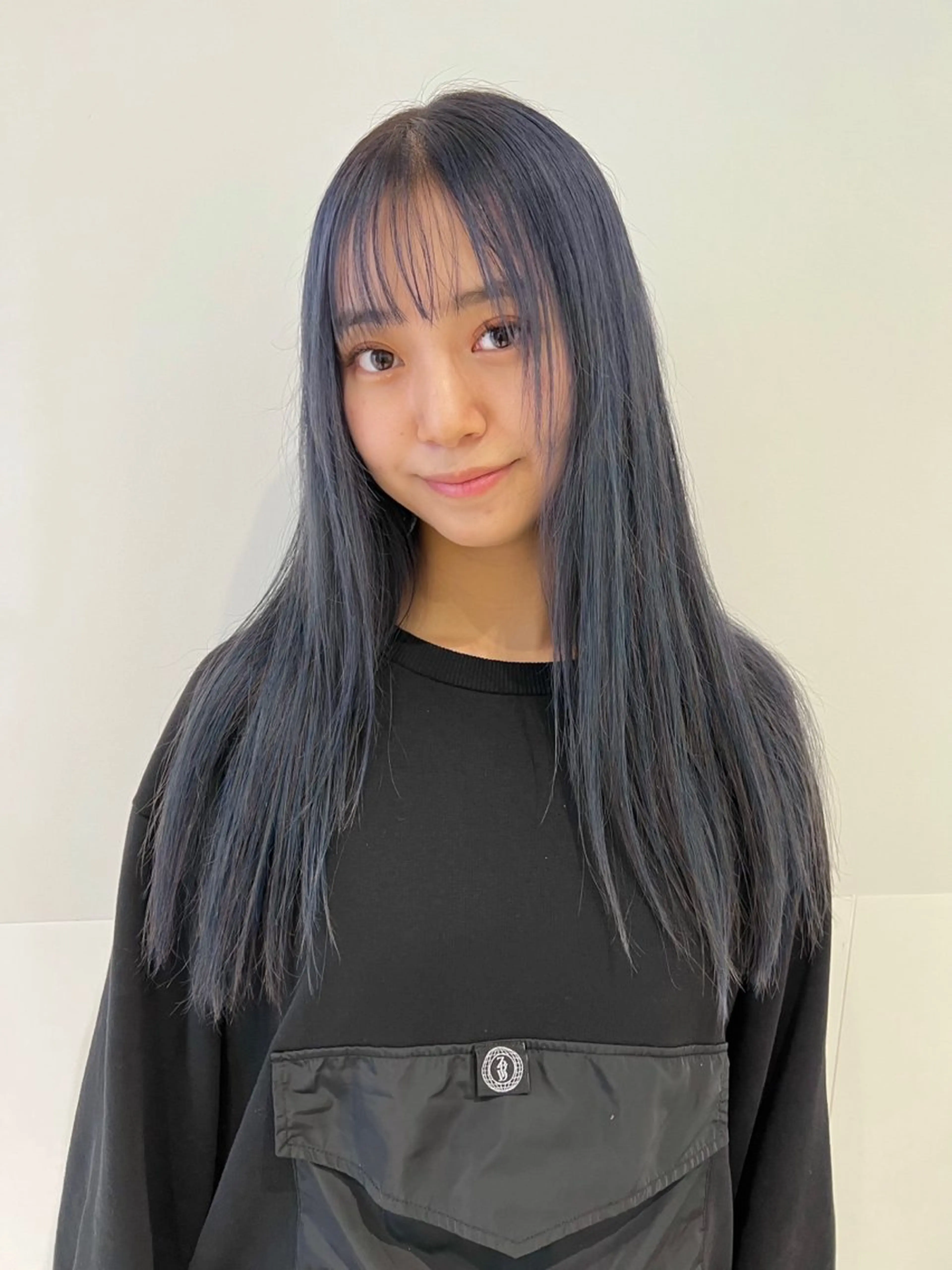 ロング カラー ブルーカラー ヘアカラー トリートメント 宮永 智香のヘアスタイル