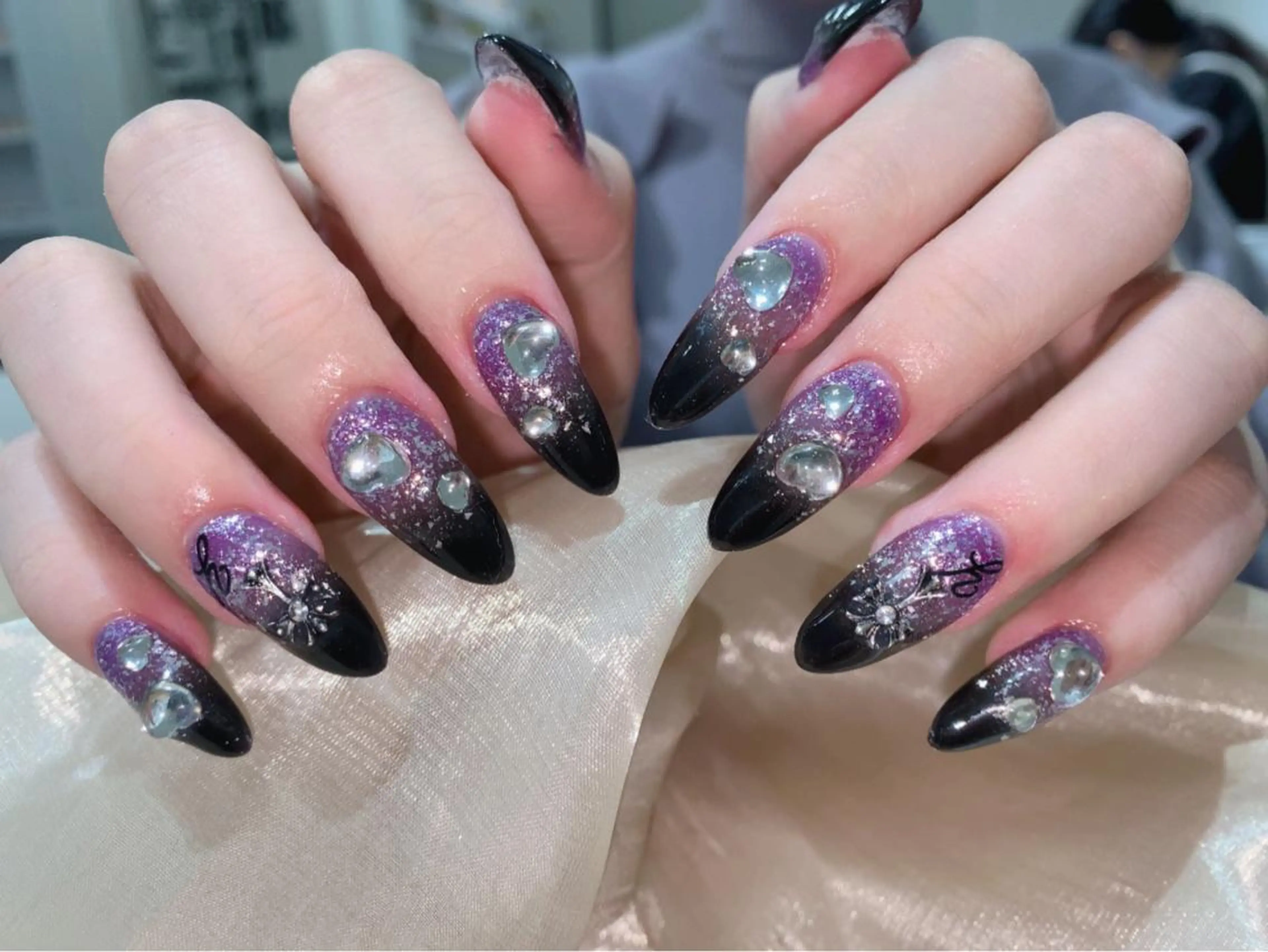 ネイル ハンドネイル Queens momoのネイルデザイン