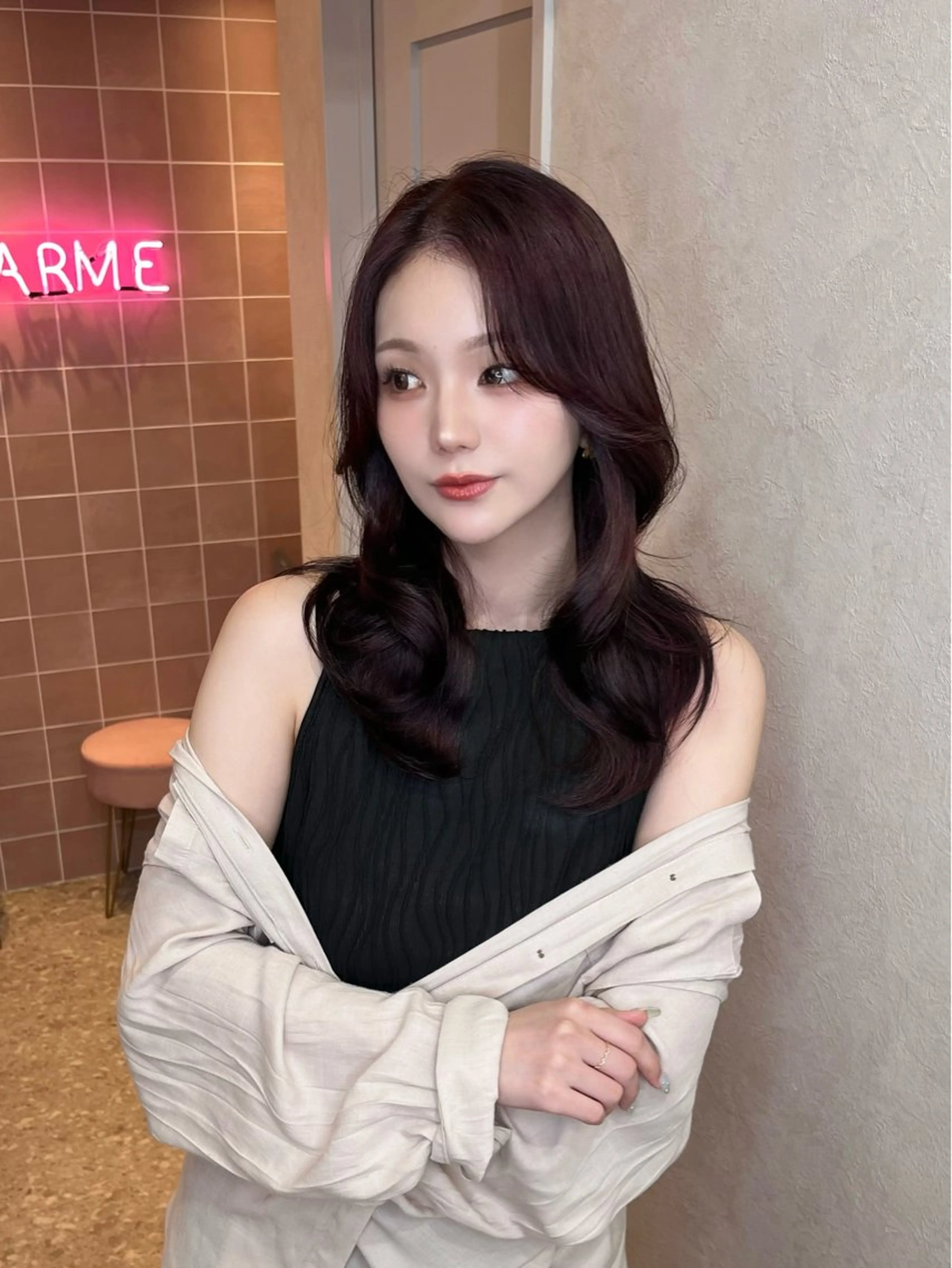 ミディアム カラー ブリーチ レッドカラー 顔周りカット レイヤーカット カット ヘアカラー トリートメント 韓国ハッシュカット/ 新宿/髪質改善/岡崎のヘアスタイル