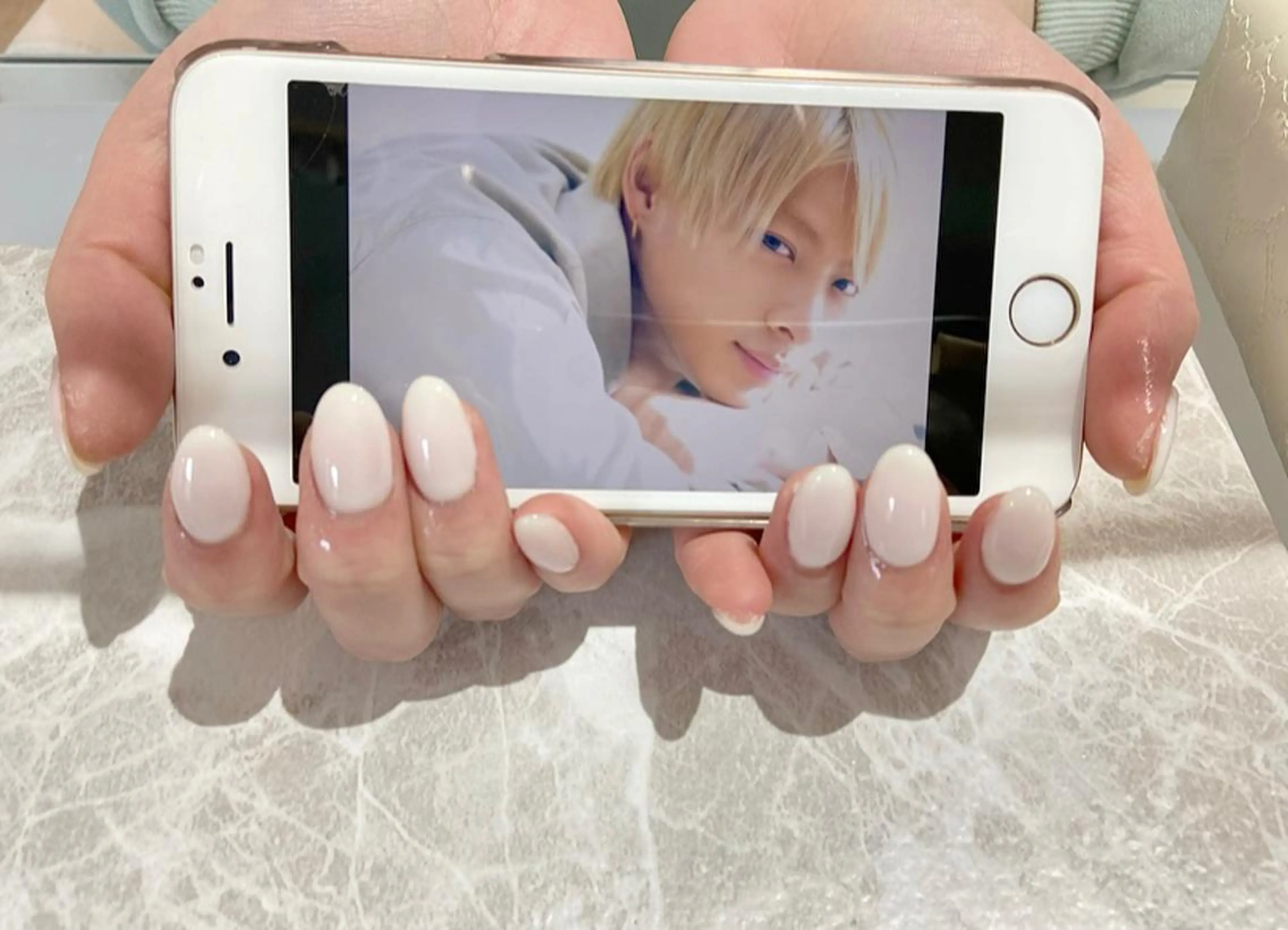 ネイル ホワイト 🧸熊谷 かほ🧸のネイルデザイン