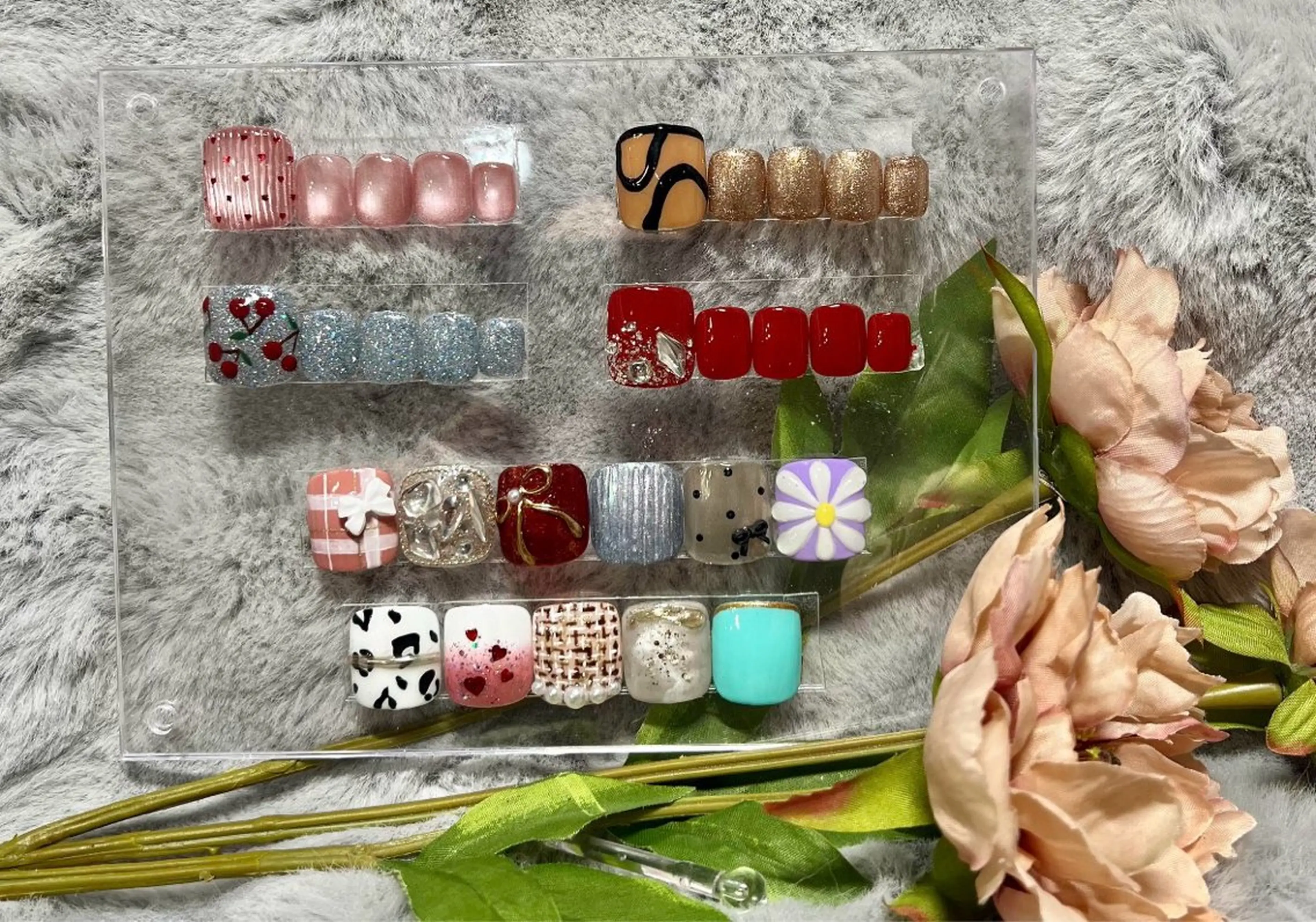 ネイル 長さ出し フラッシュネイル フラッシュマグ フットネイル フレンチネイル Nail&eye Belire 新宿のネイルデザイン