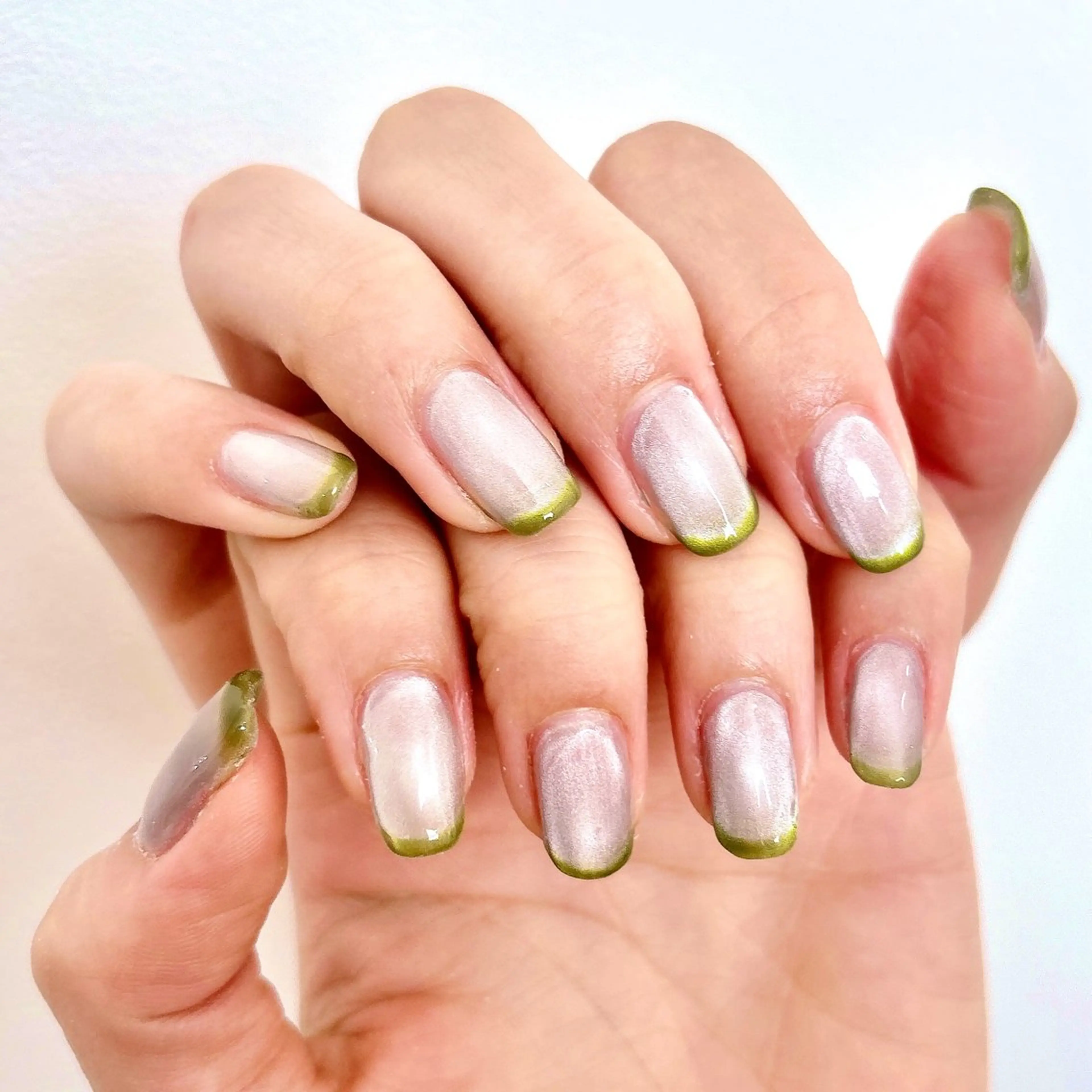 フレンチネイル(オフ込)の写真