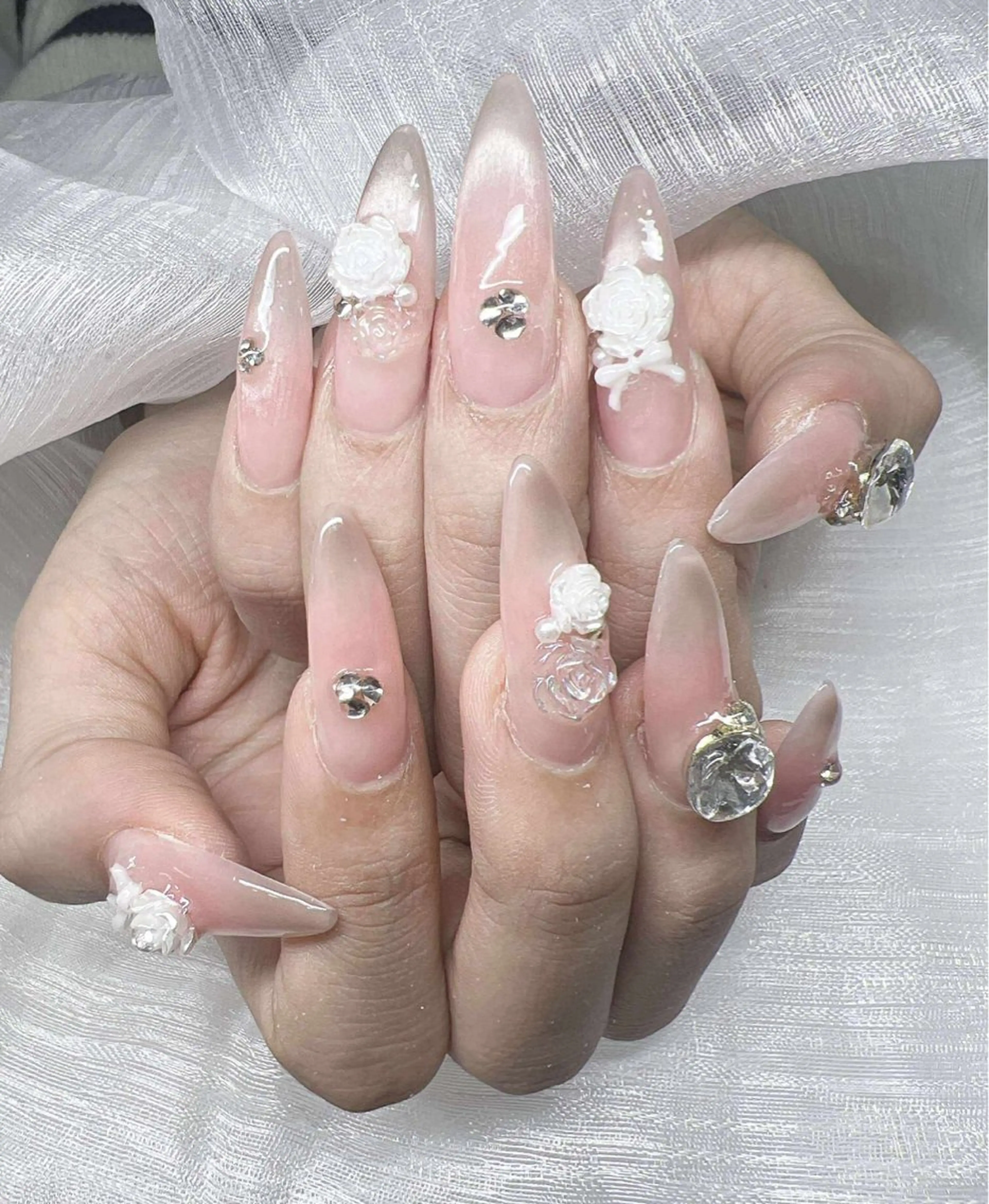 ネイル ハンドネイル Lee Nailsのネイルデザイン