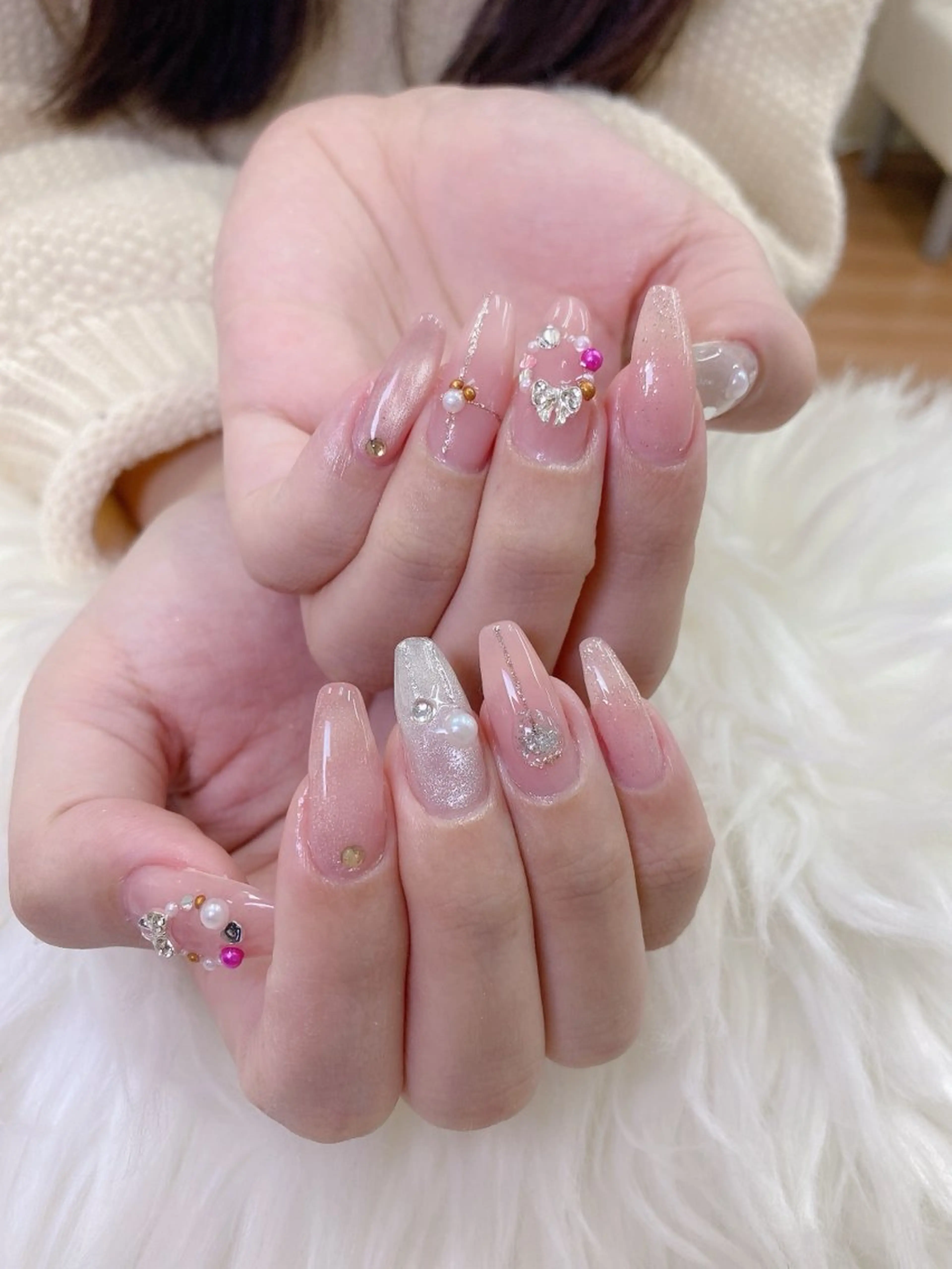 ネイル フレンチネイル グラデーション マグネットネイル ニュアンスネイル オフィスネイル ハンドネイル ハンドケア Hara Nail 【パラジェル使用】のネイルデザイン