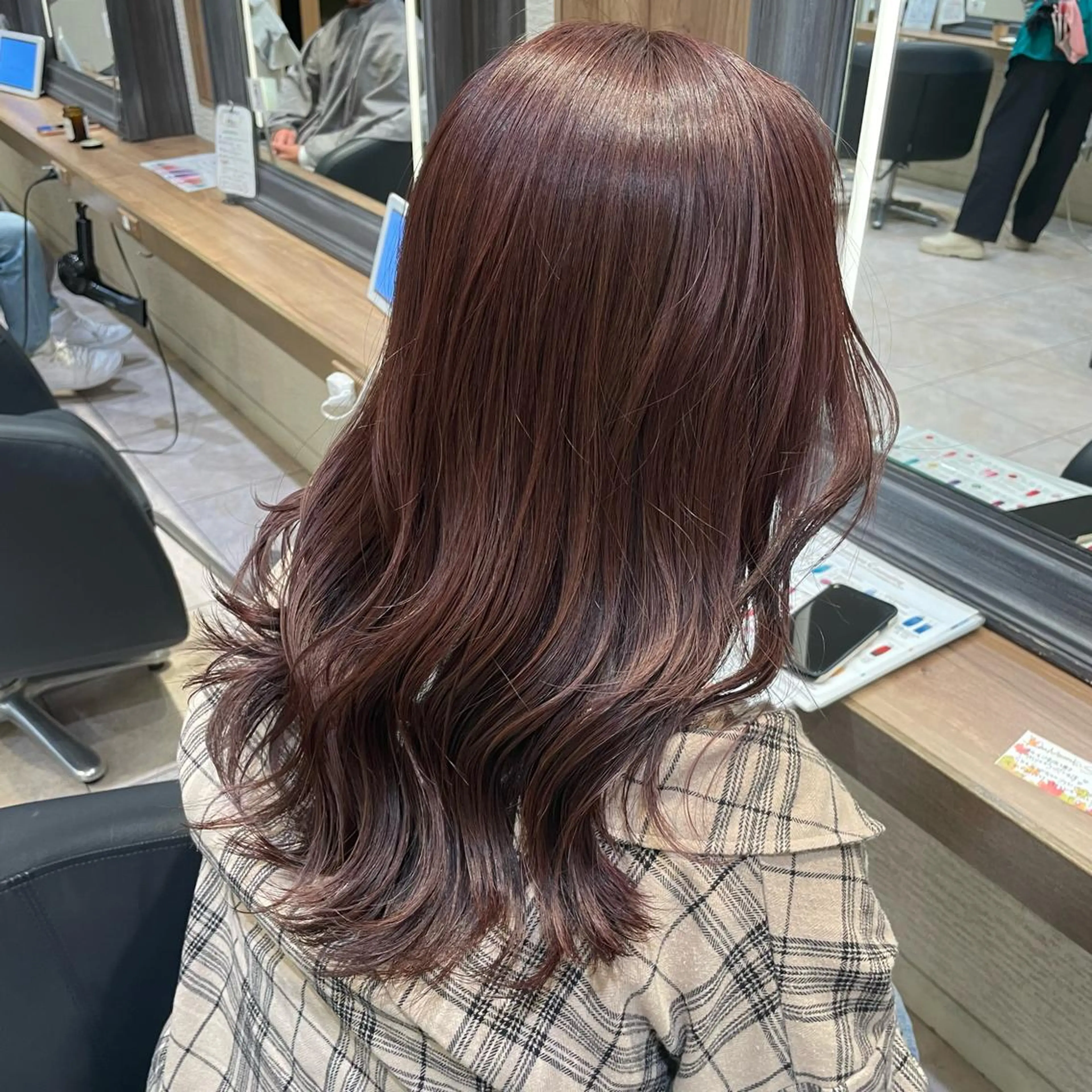 セミロング カラー ブリーチ ブラウンカラー ブリーチなしカラー ピンクカラー ピンクブラウン ヘアカラー レイヤー/ハイトーン 🫧‪Erikaのヘアスタイル