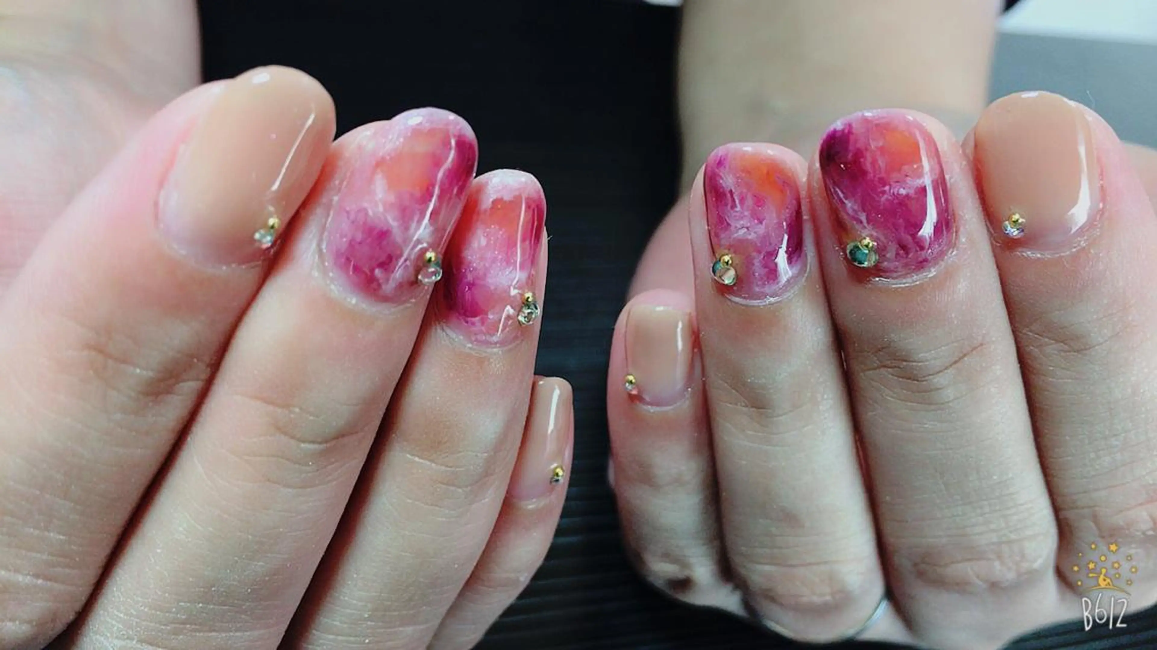 ネイル Aim* 深爪・自爪育成専門店のネイルデザイン