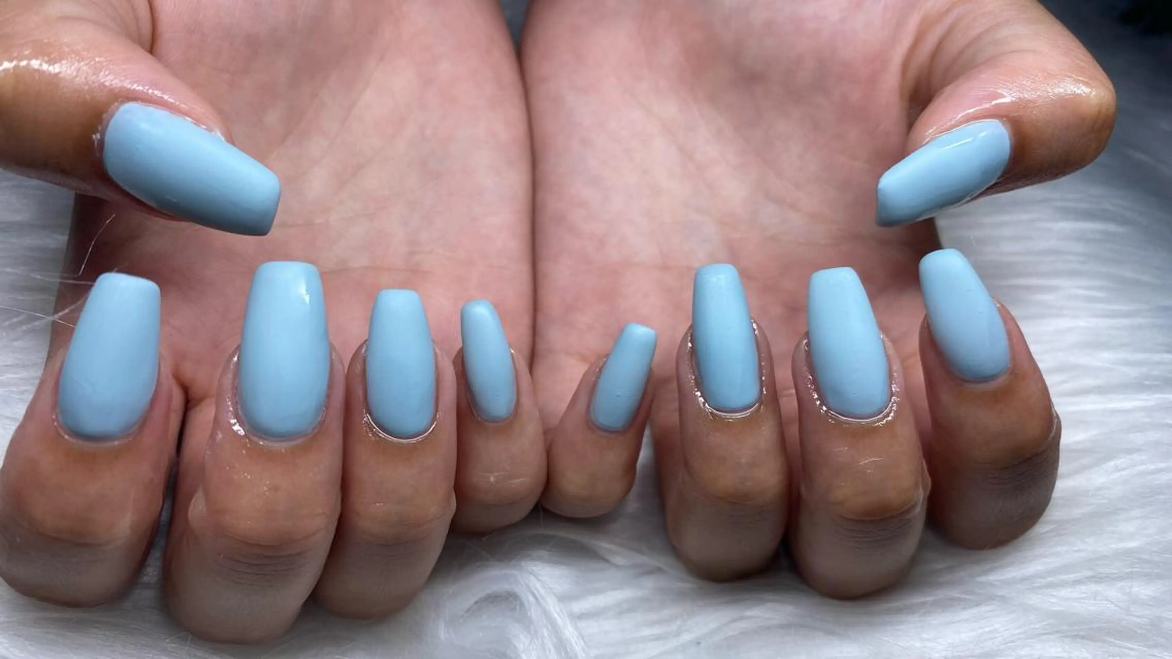 ネイル ブルー マットネイル ワンカラーネイル ハンドネイル Era nailのネイルデザイン