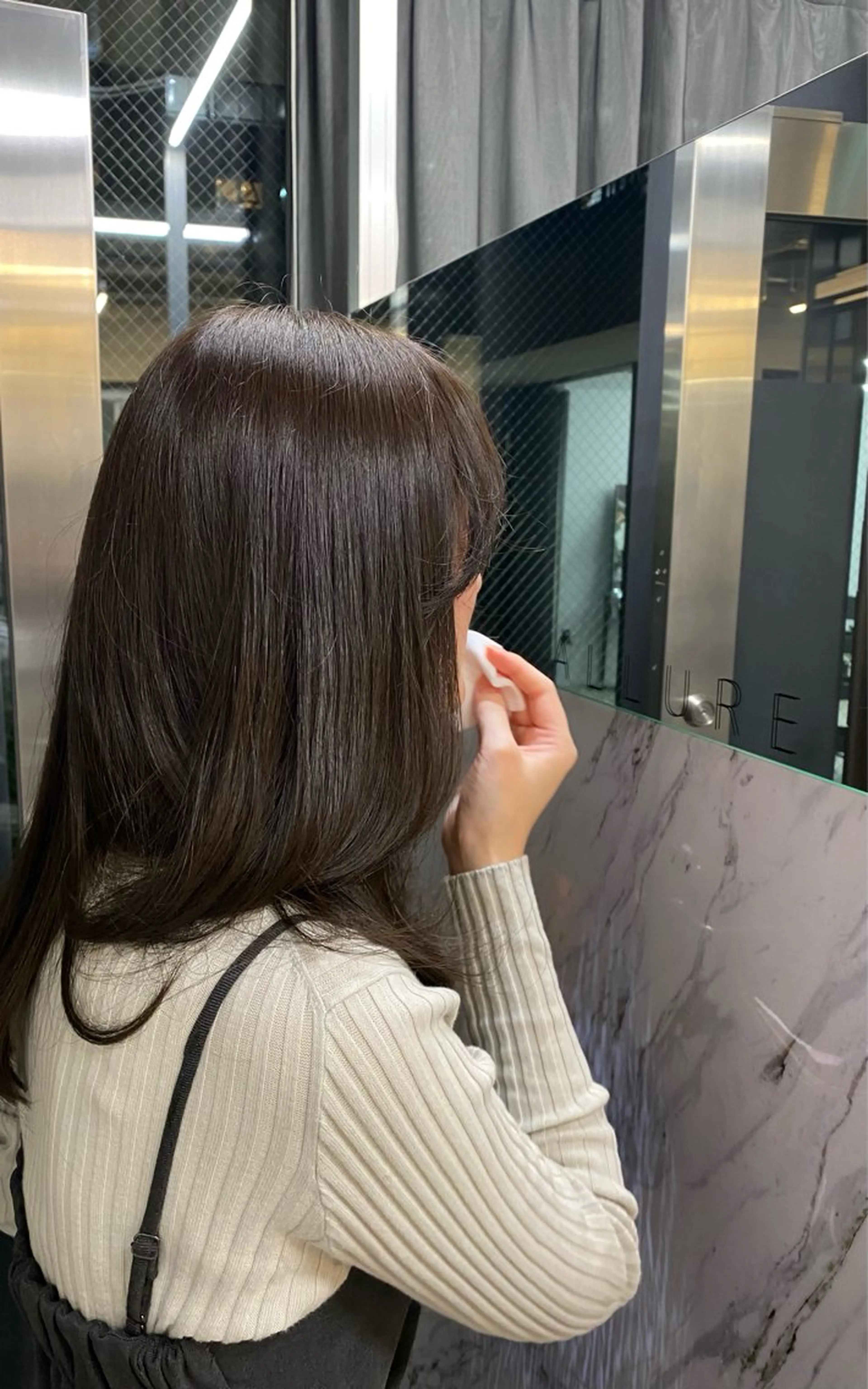 カラー MIYUU OTANIのヘアスタイル