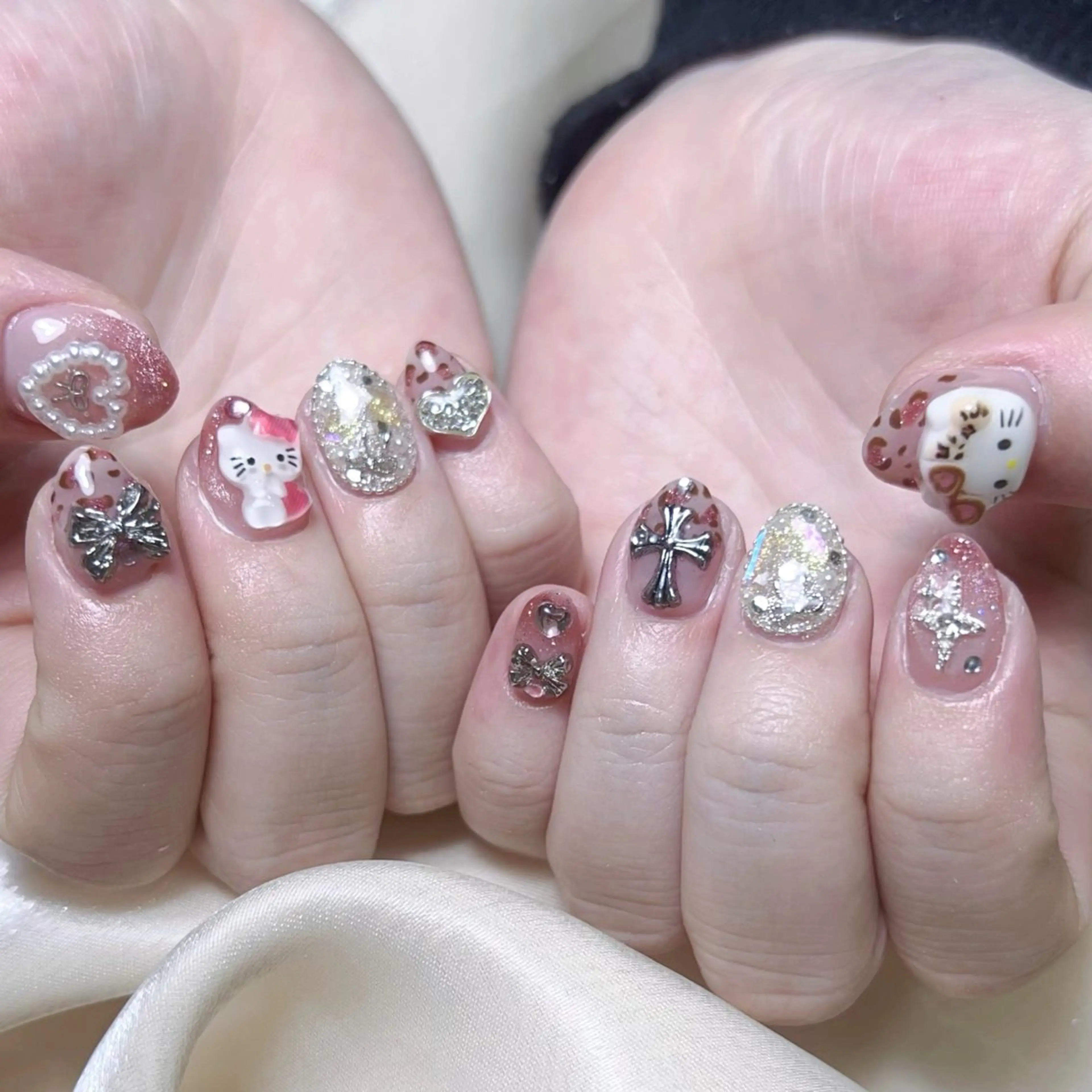 メンズ ネイル メンズ韓国風 アートネイル オーロラネイル ガーリー キラキラネイル ハンドネイル Nail salon 木にいるのネイルデザイン