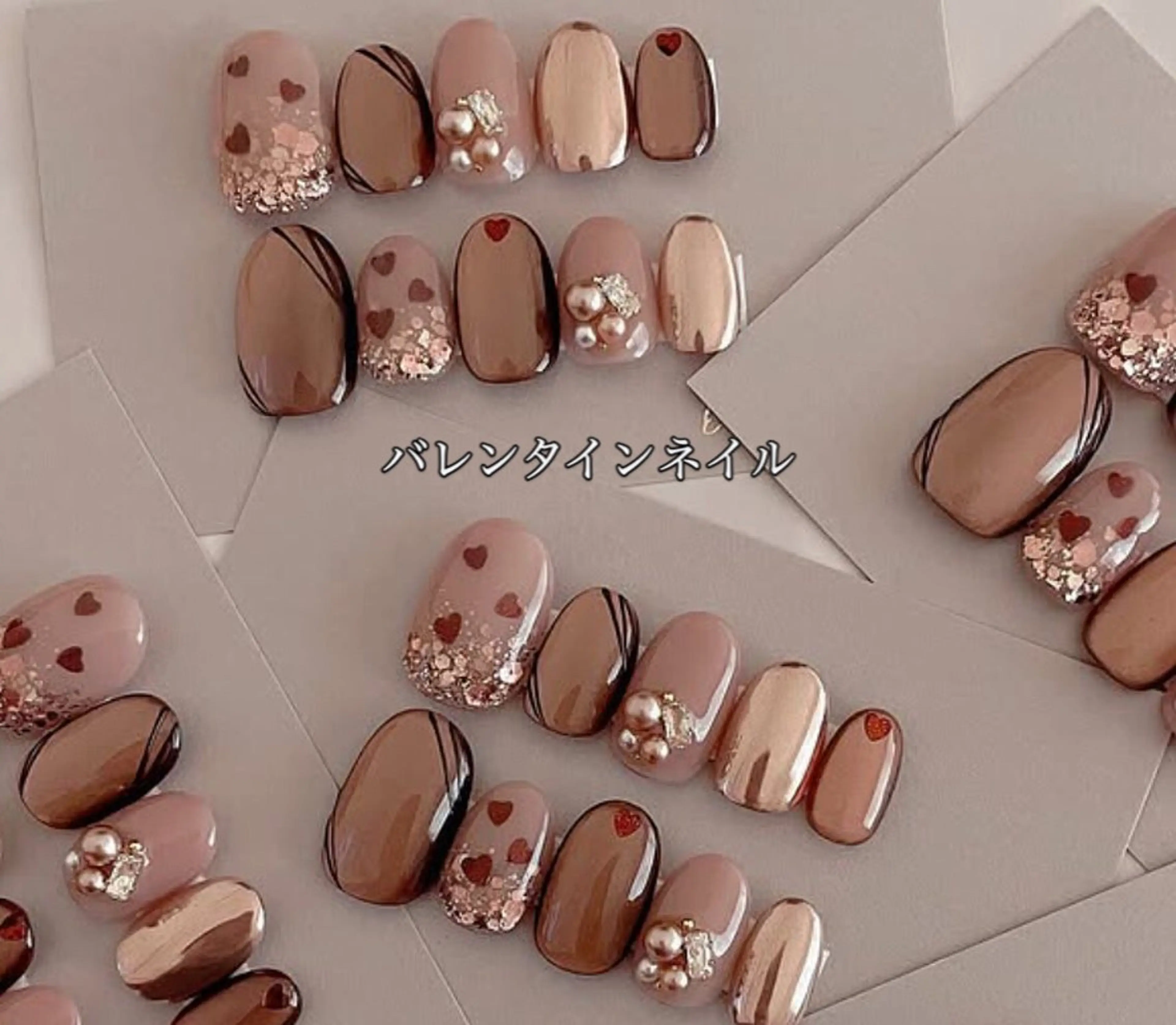 ネイル ショートネイル バレンタイン ハンドネイル Roger 舞のネイルデザイン