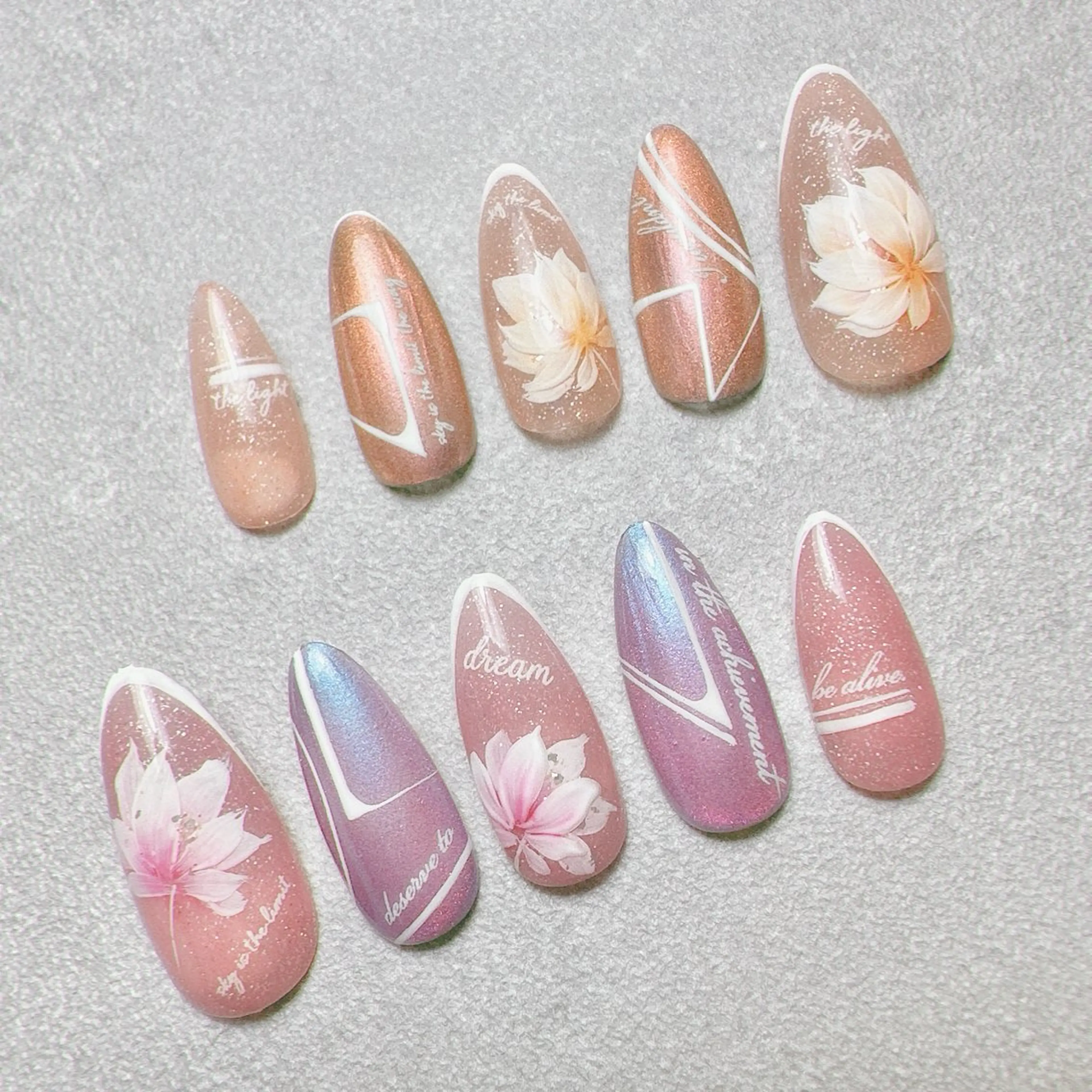 ネイル ジェルネイル グラデーション マグネットネイル ニュアンスネイル ワンホンネイル Lipi nailのネイルデザイン