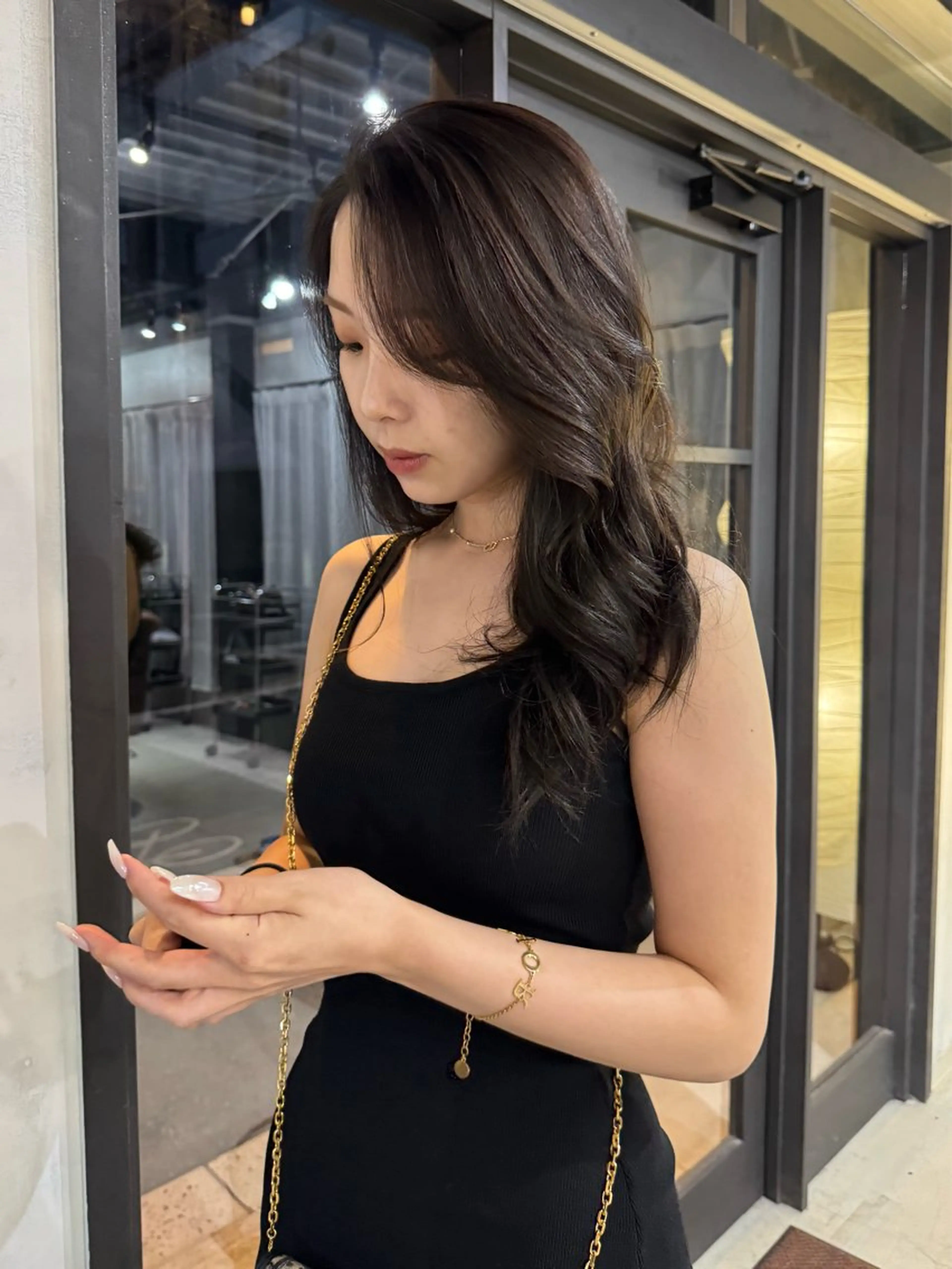 セミロング 薮 夏帆のヘアスタイル