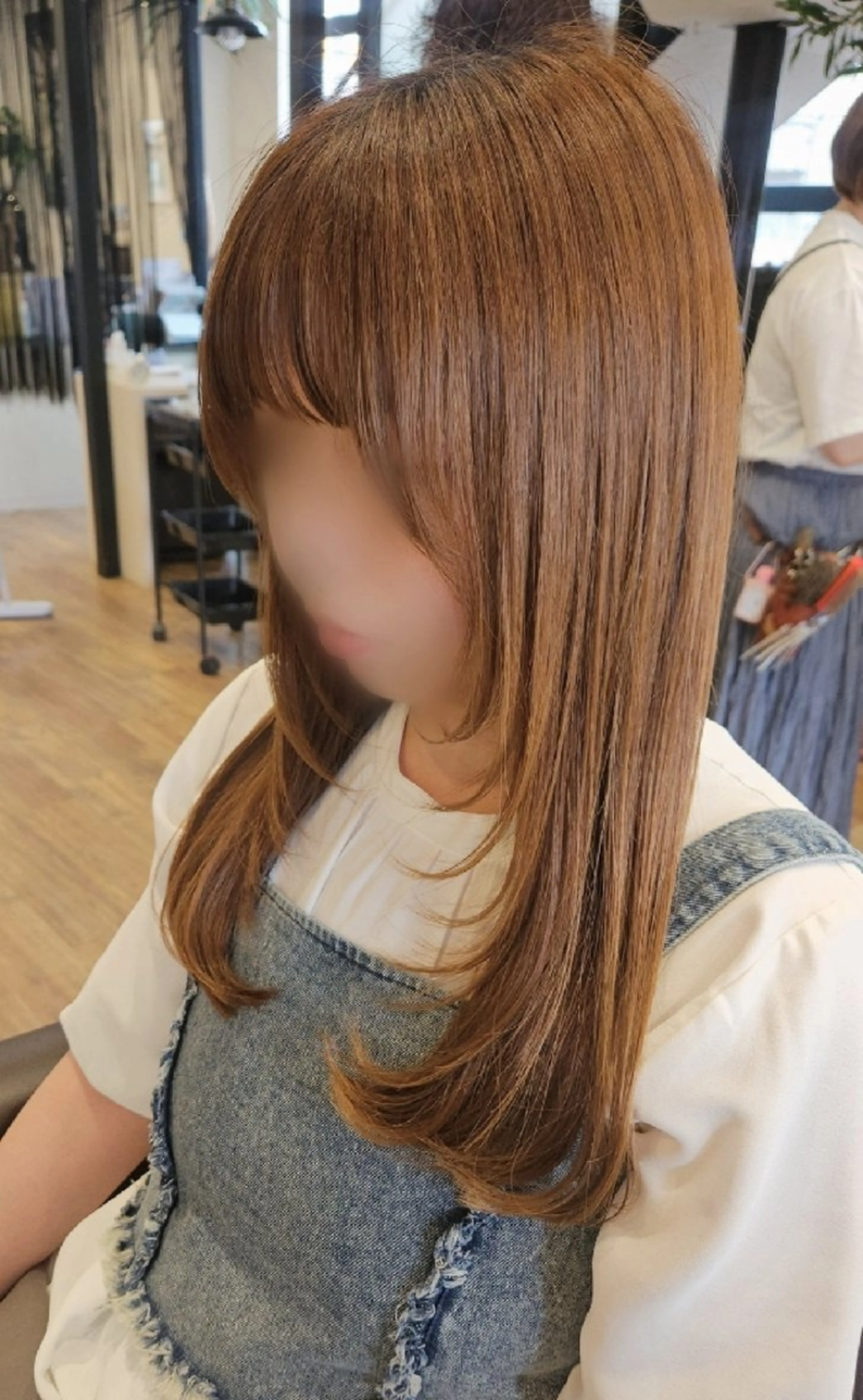 ロング 関口 友菜のヘアスタイル