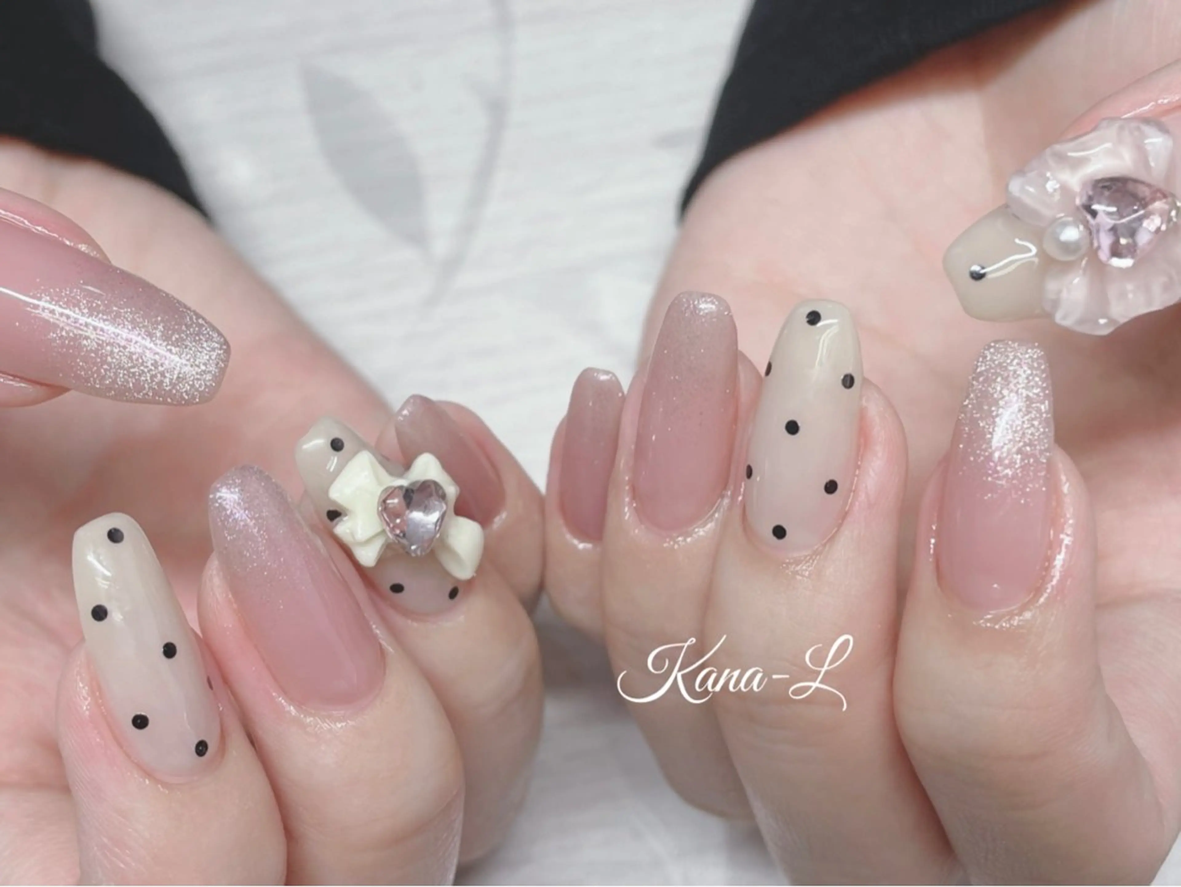 ネイル ドット ジェルネイル 韓国ネイル 水色 パラジェル 芦辺 香奈のネイルデザイン