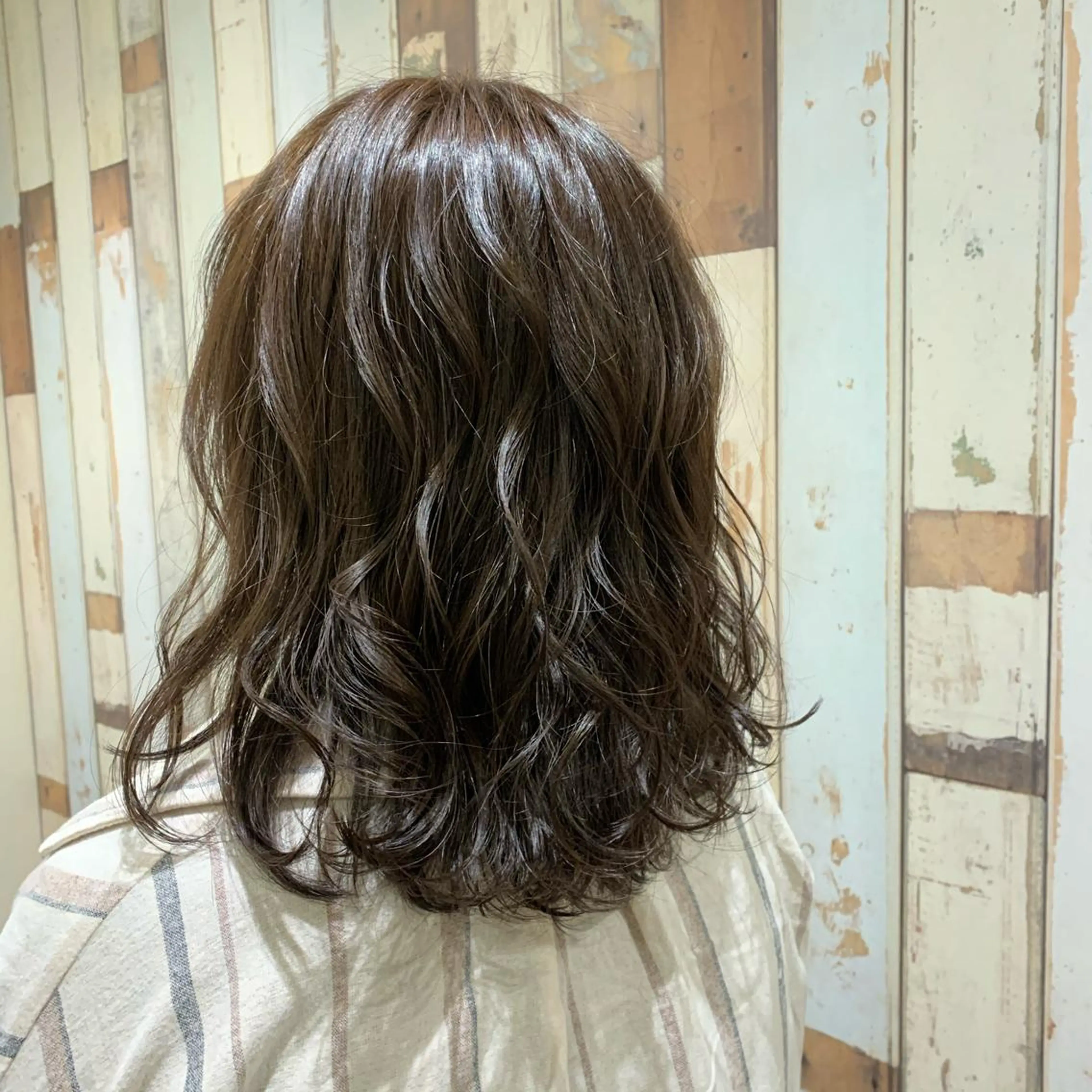 ミディアム カラー パーマ 牧野 ちおりのヘアスタイル
