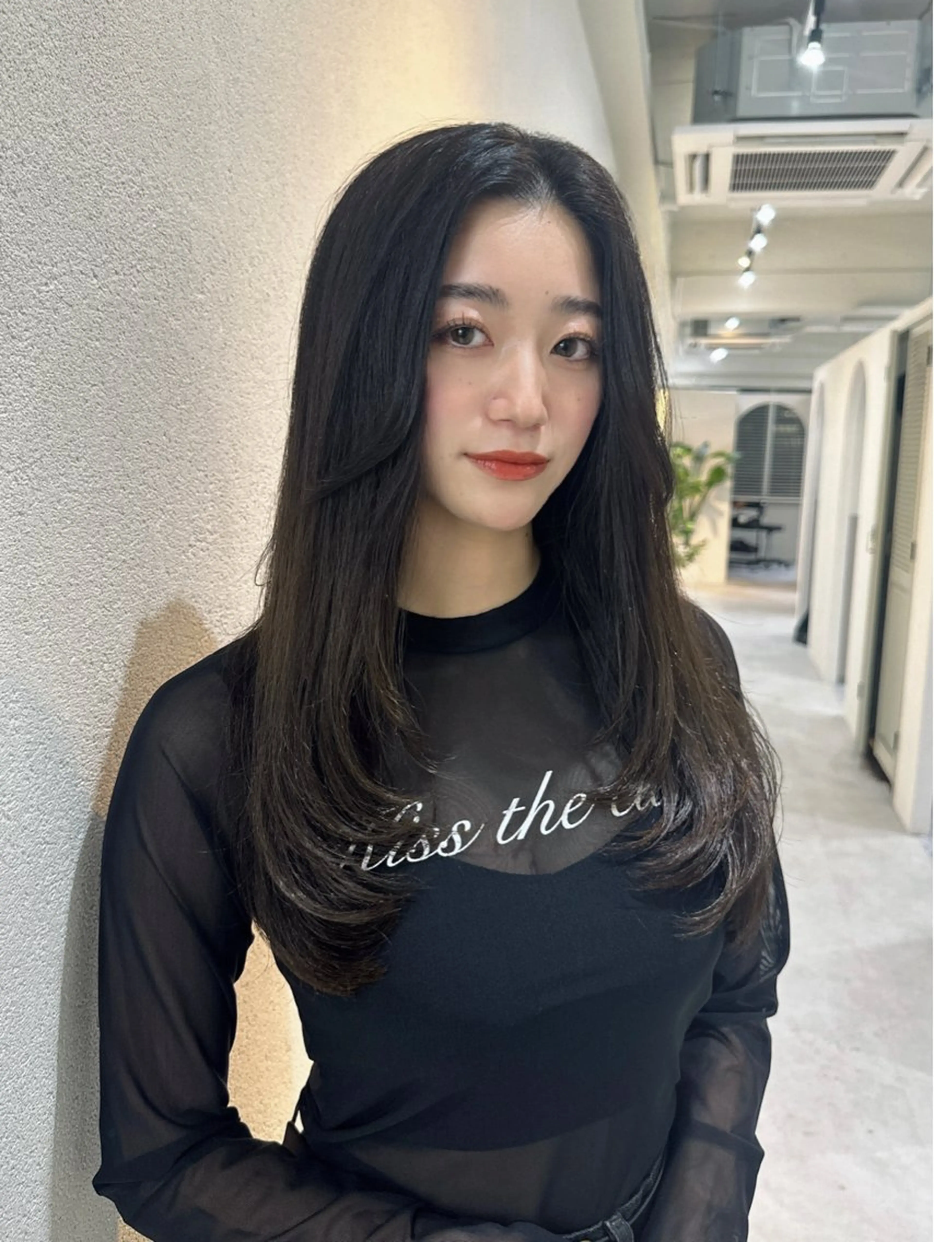 セミロング カラー 韓国レイヤー透明感 カラーヨウスケのヘアスタイル