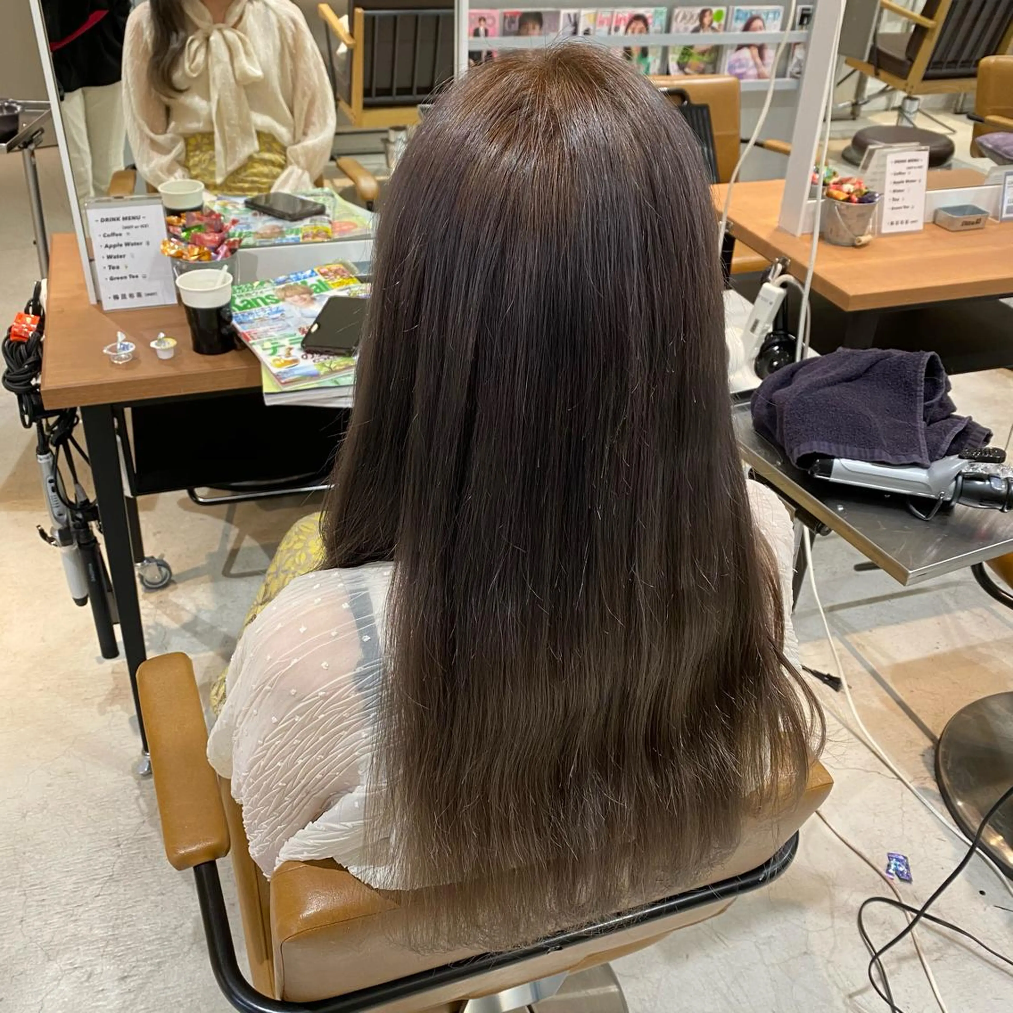 ロング カラー MOE🐈‍⬛🎀 エクステ/ワンホンのヘアスタイル