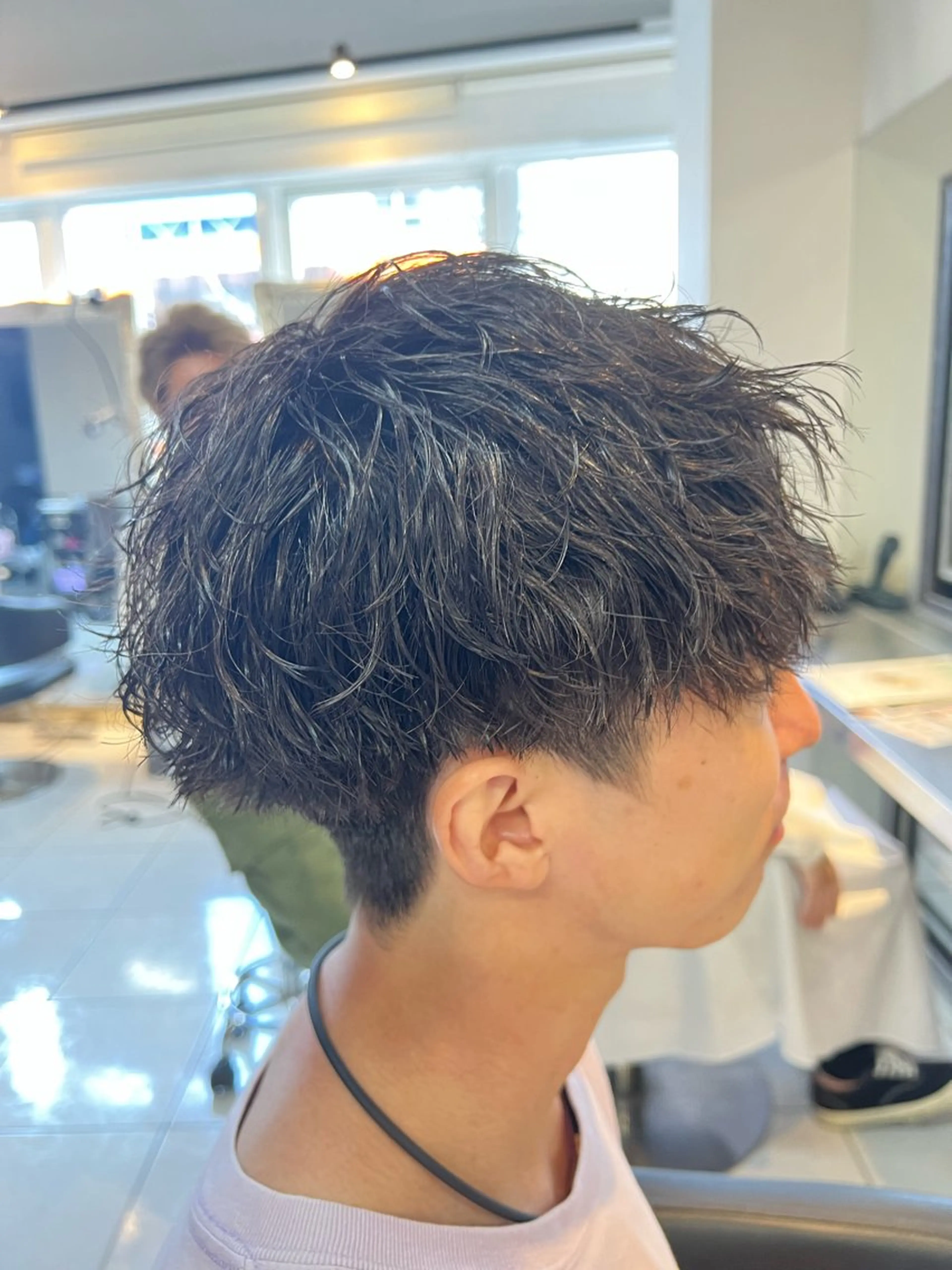 パーマ メンズ センターパート フェードカット カルマパーマ マッシュ メンズパーマ パーマ特化美容師 茂木広幸のヘアスタイル