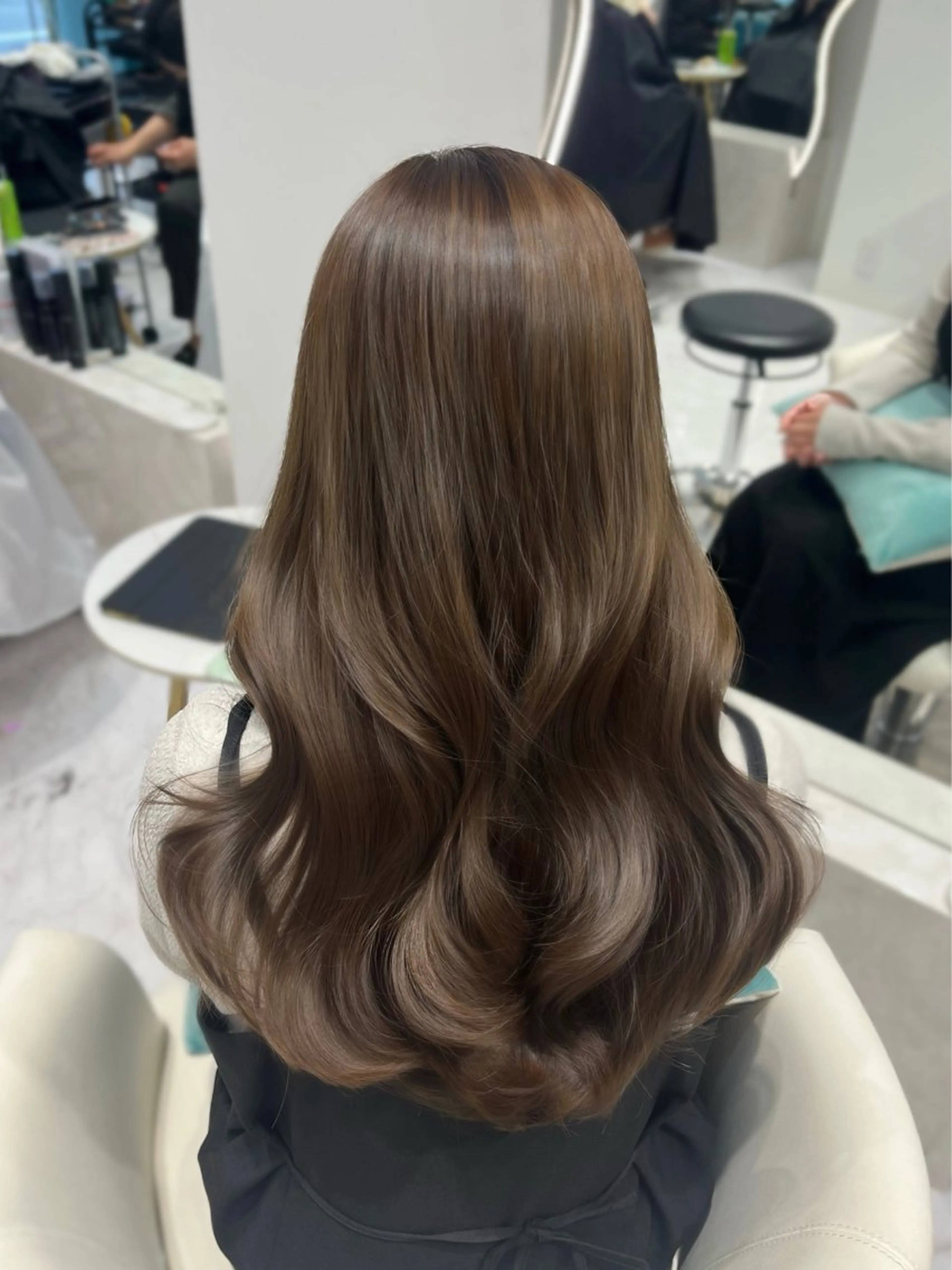 ロング カラー ベージュカラー 透明感カラー オリーブベージュ オリーブカラー くびれヘア カット ヘアカラー トリートメント 名古屋/透明感カラー /韓国ヘア/高木梨帆のヘアスタイル