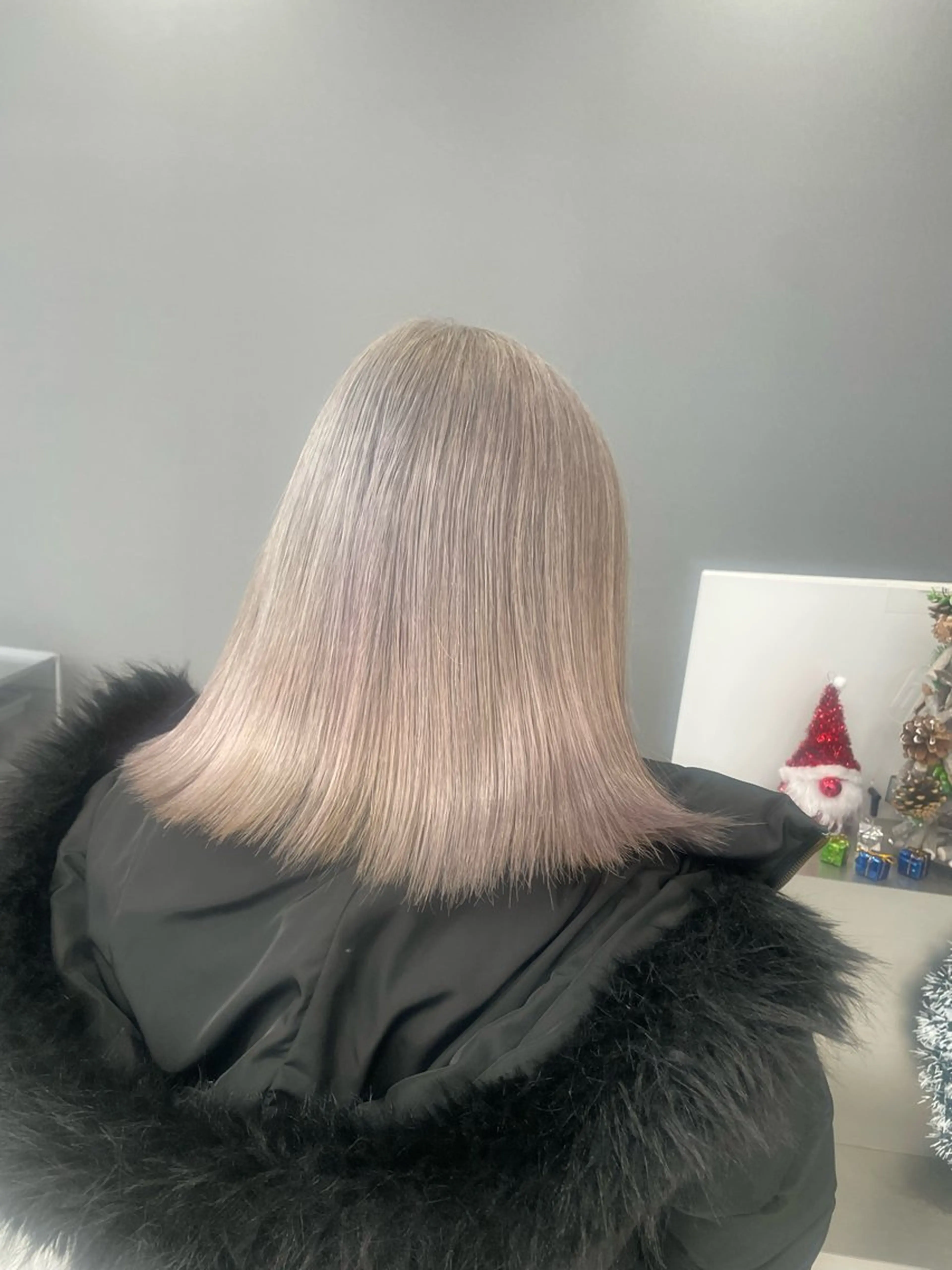 ミディアム カラー ヘアアレンジ メンズウルフ🐺♡ ブリーチ♡ヘアメ🎀のヘアスタイル