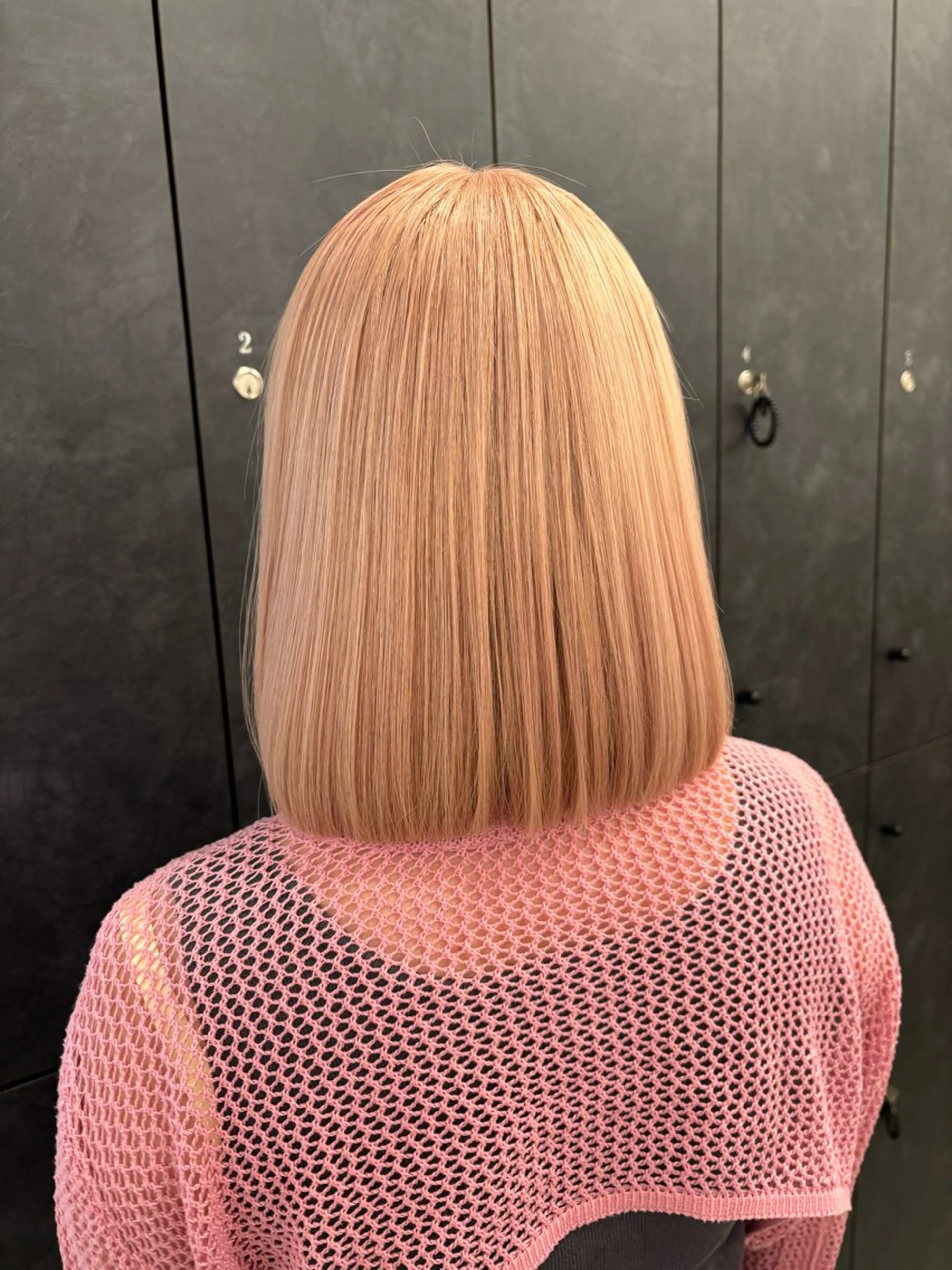 ミディアム カラー カット ヘアカラー トリートメント Viot 銀座 樋口 桃佳のヘアスタイル