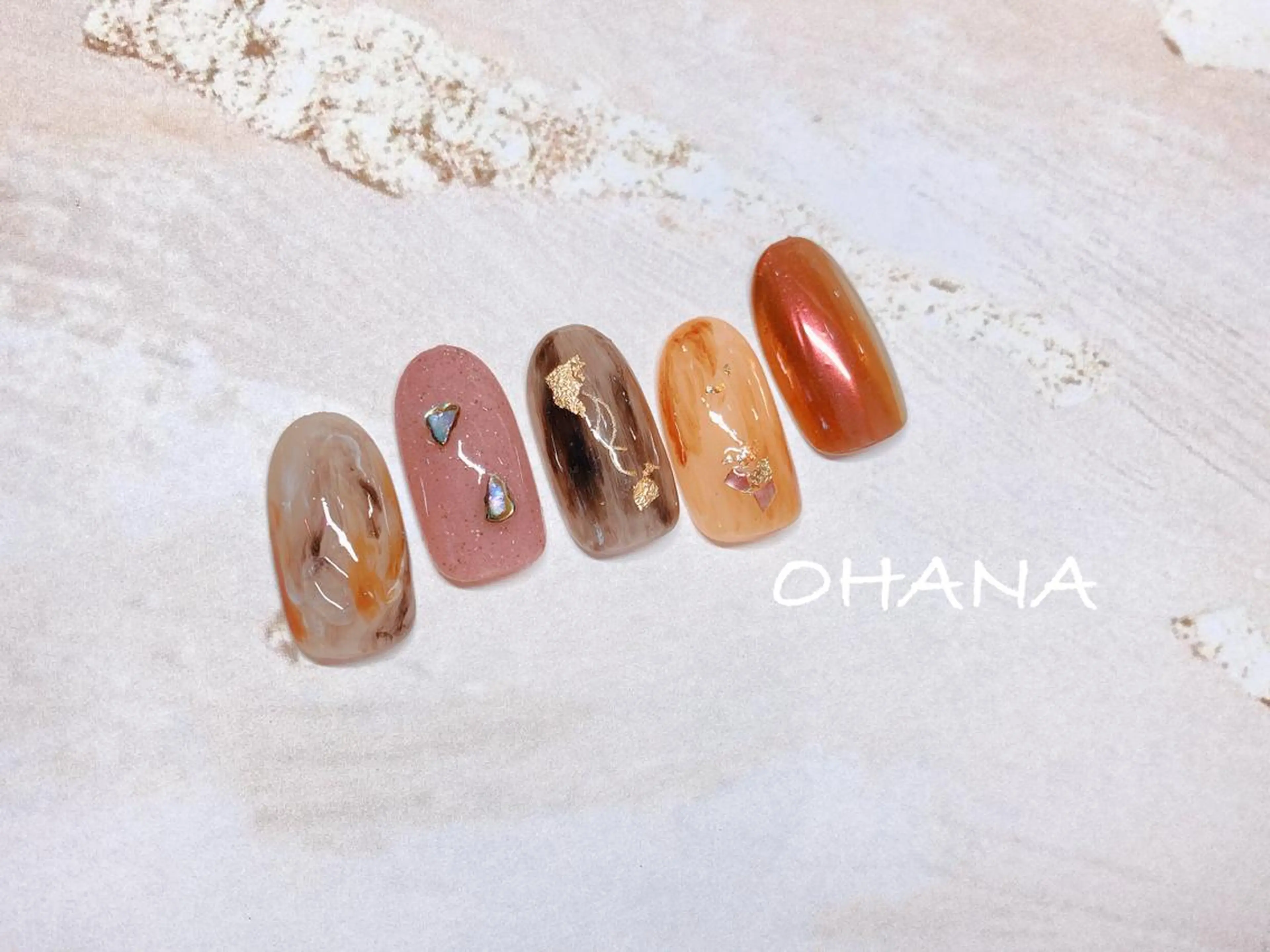 ネイル べっ甲ネイル フットネイル マグネットネイル ミラーネイル ニュアンスネイル nailroom OHANA所属・nailroom OHANA🌴のネイルデザイン