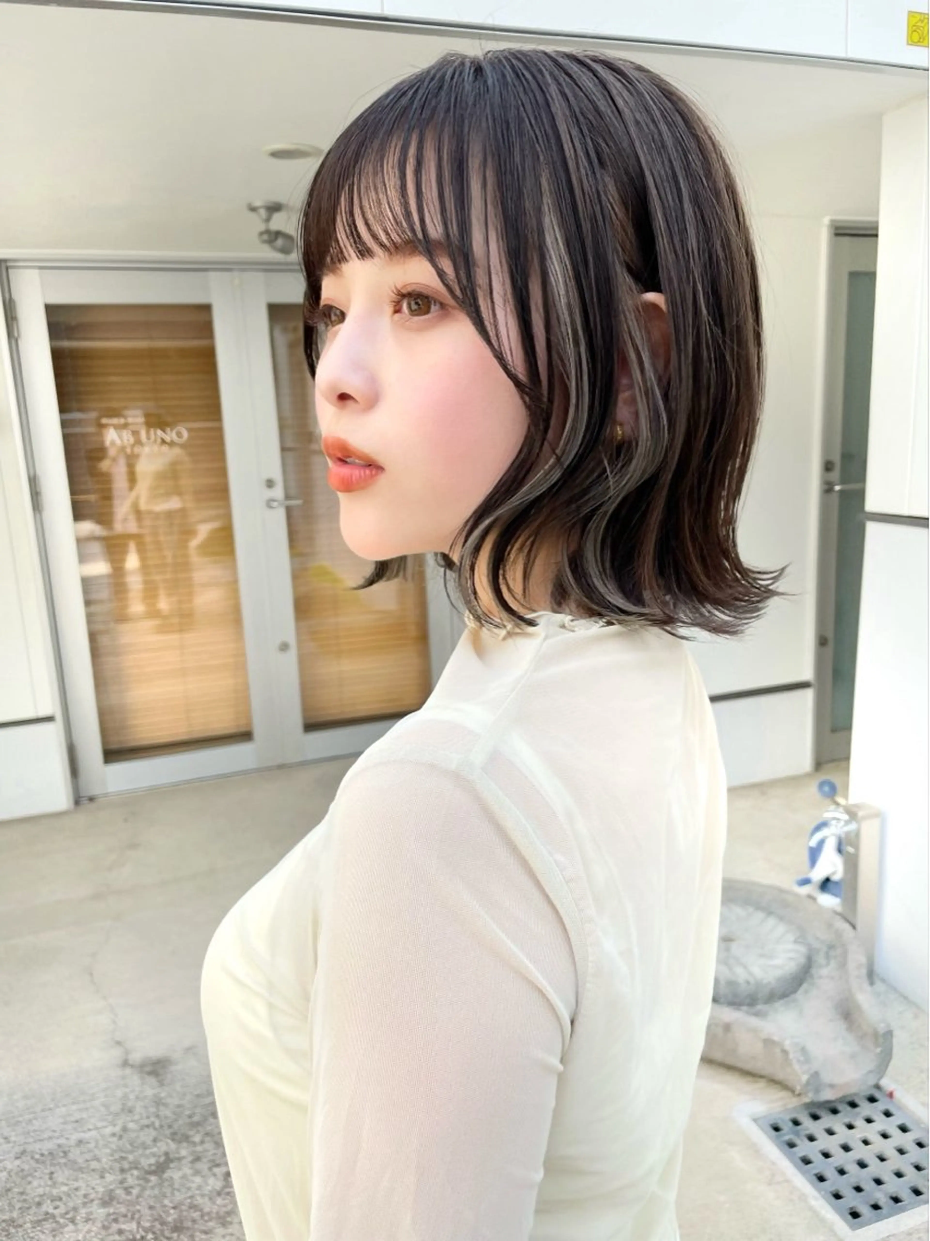 ミディアム カラー 切りっぱなしボブ ボブレイヤー ボブ くびれヘア 顔まわりレイヤー カット ヘアカラー 結べるレイヤーボブ くびれLady表参道のヘアスタイル