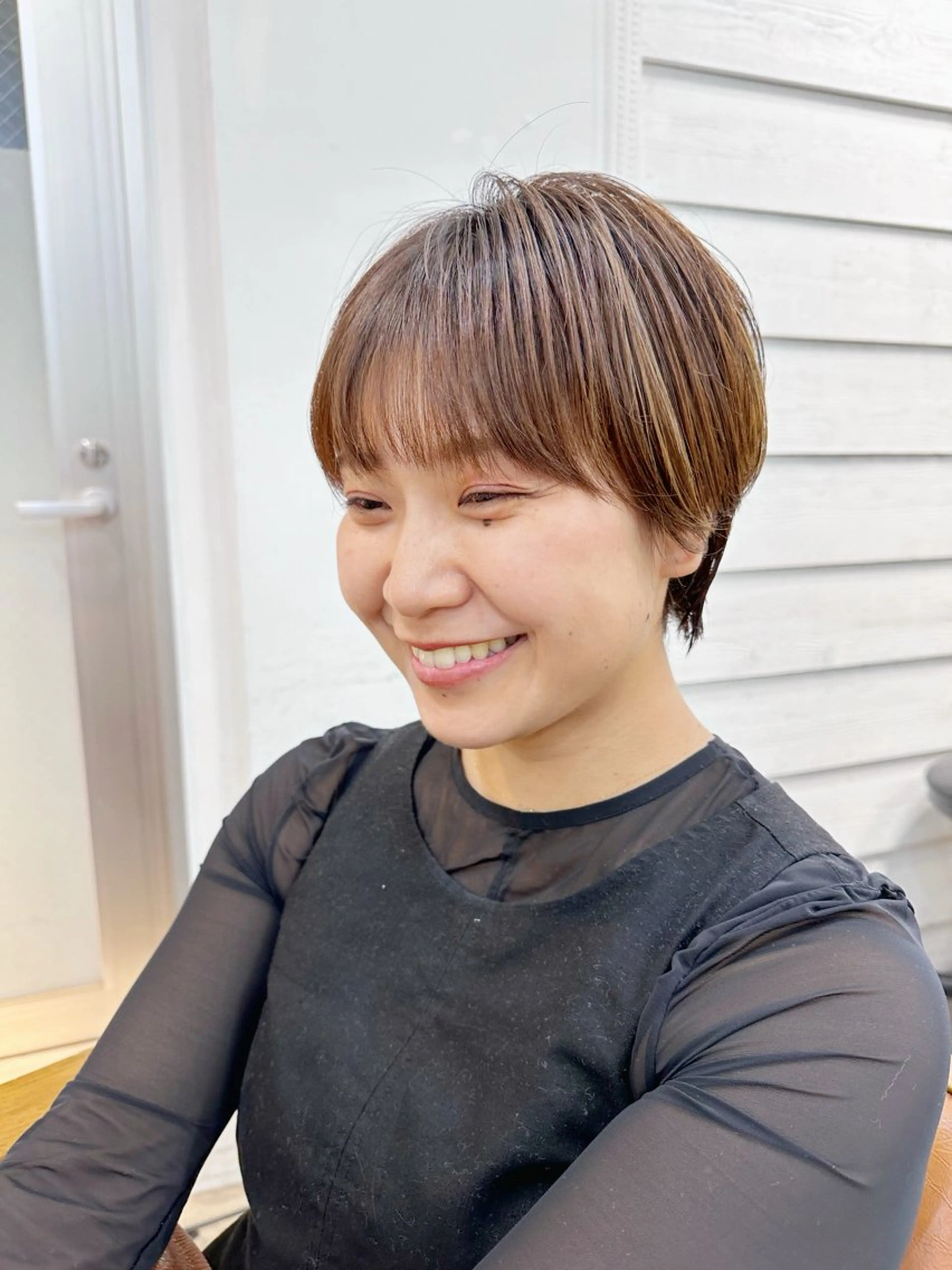 ショート カラー ショートボブ ハンサムショート ボブ くせ毛 ショートヘア カット ヘアカラー newline銀座所属・銀座ショート/ 大人ショート/金子涼のヘアスタイル