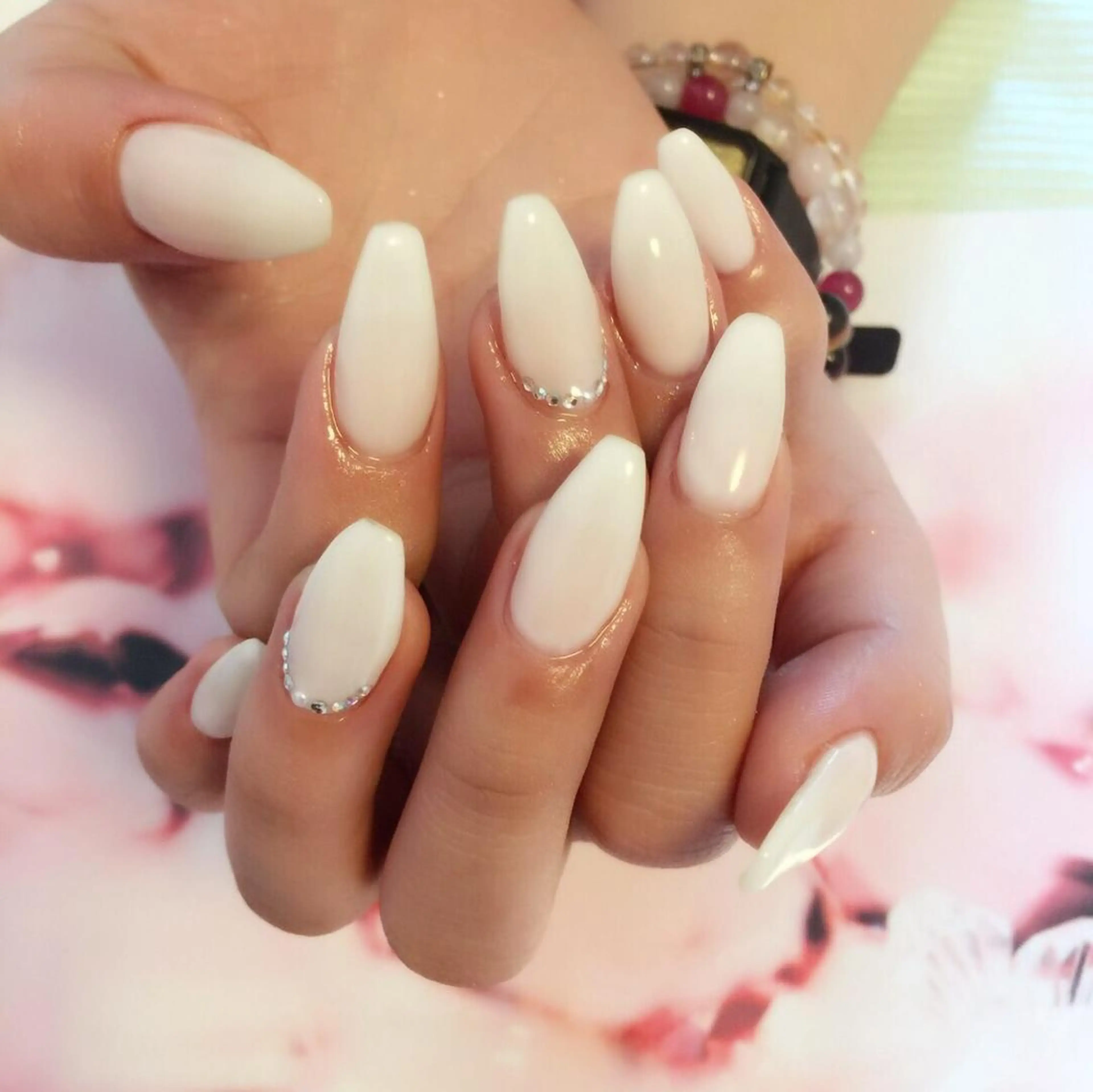 ネイル スカルプネイル シンプルネイル ホワイト a yakaのネイルデザイン