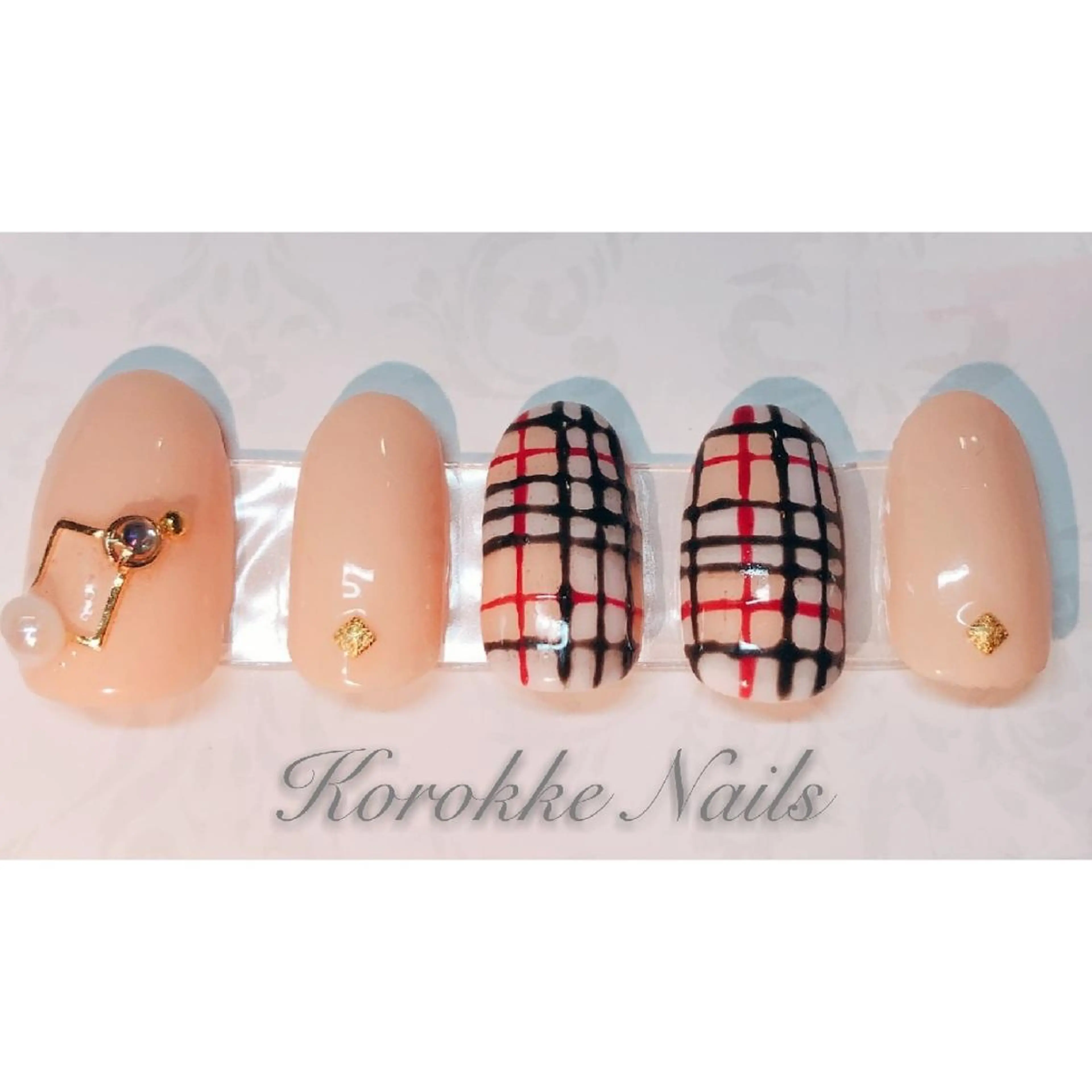 ネイル コロッケネイル所属・星野 ゆきのネイルデザイン