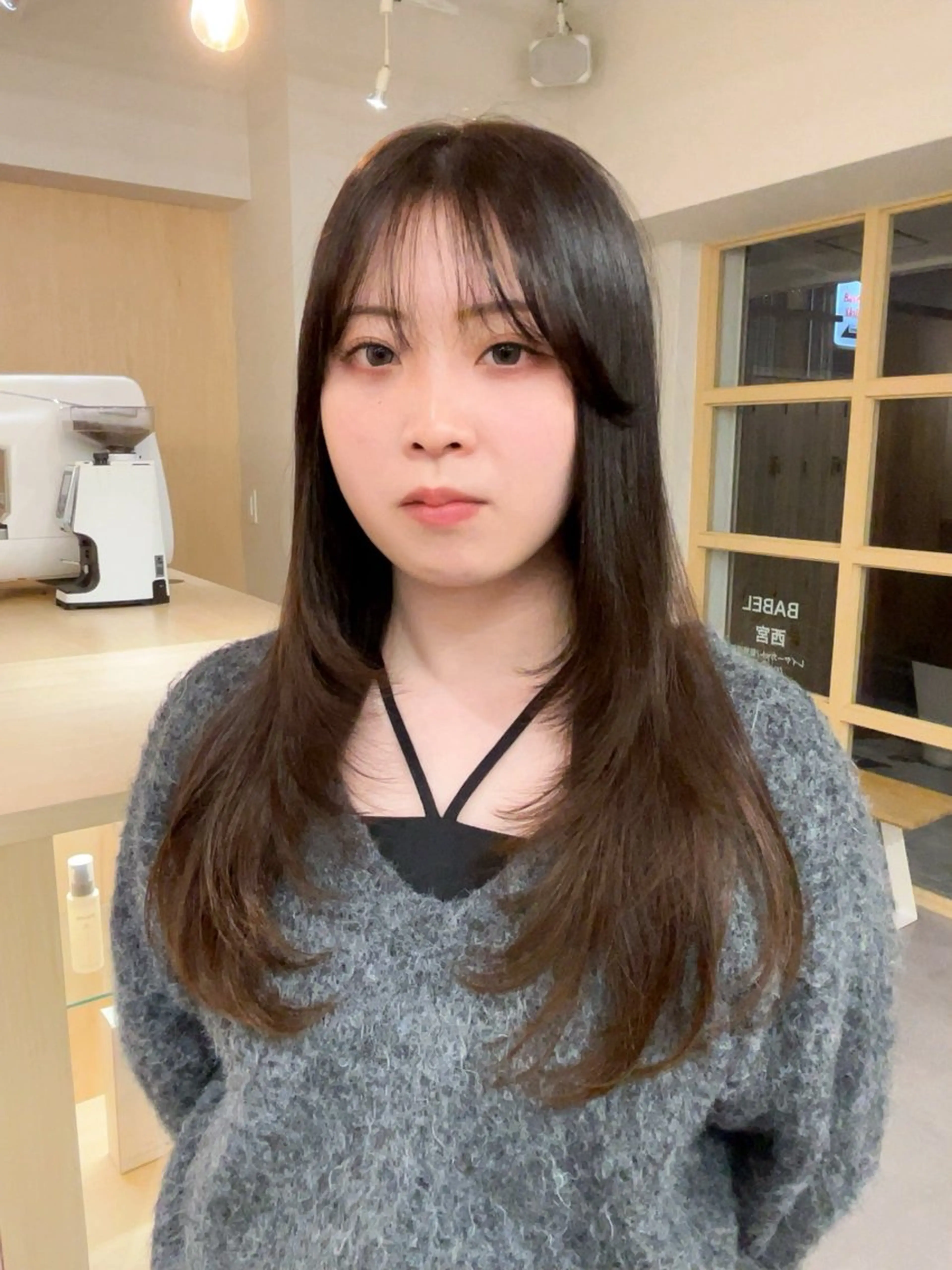 ロング 顔まわりレイヤー 顔周りカット レイヤーカット moka/ブリーチ /カットのヘアスタイル