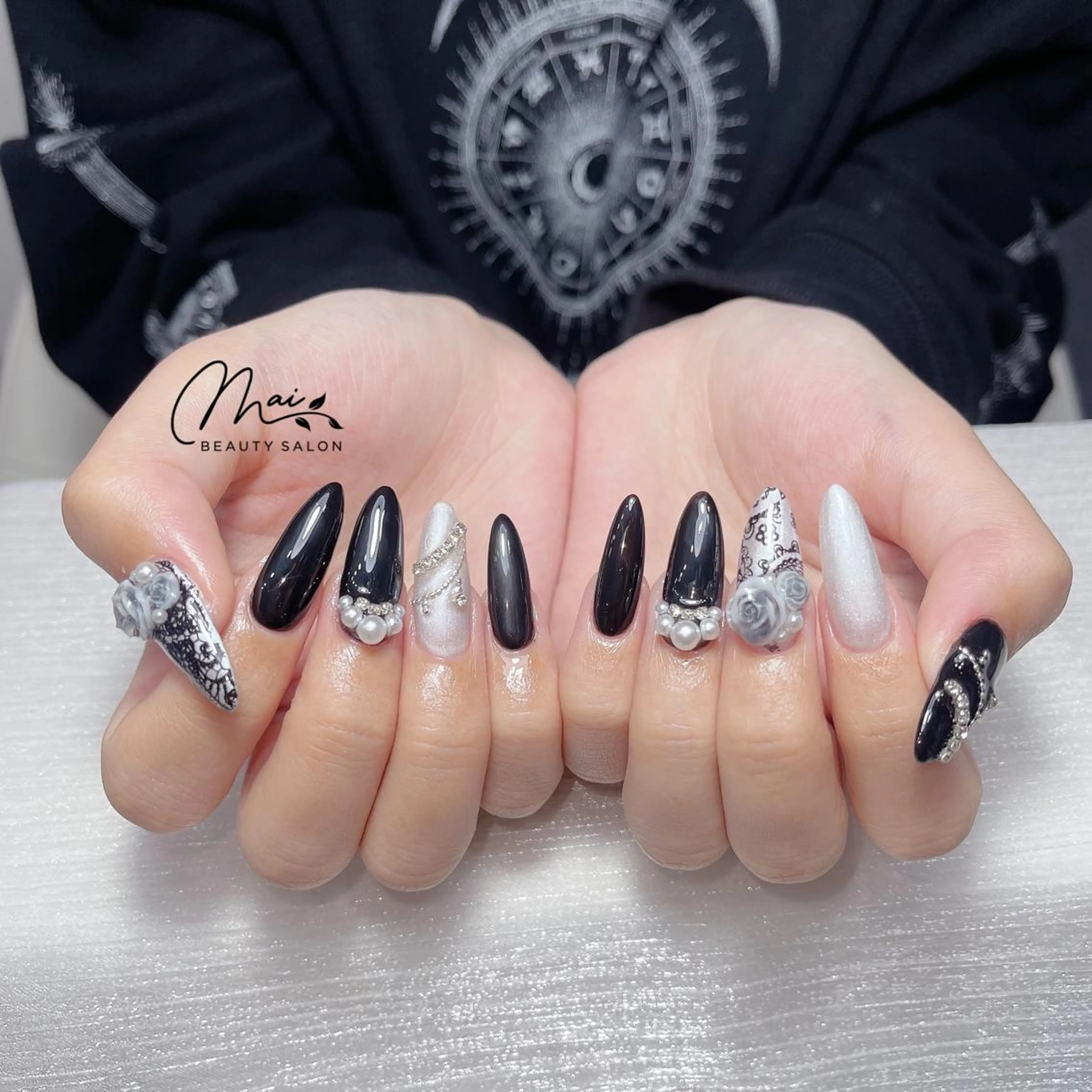 ネイル オーロラネイル チークネイル 長さ出し フラッシュネイル フットネイル MaiBeauty Niのネイルデザイン