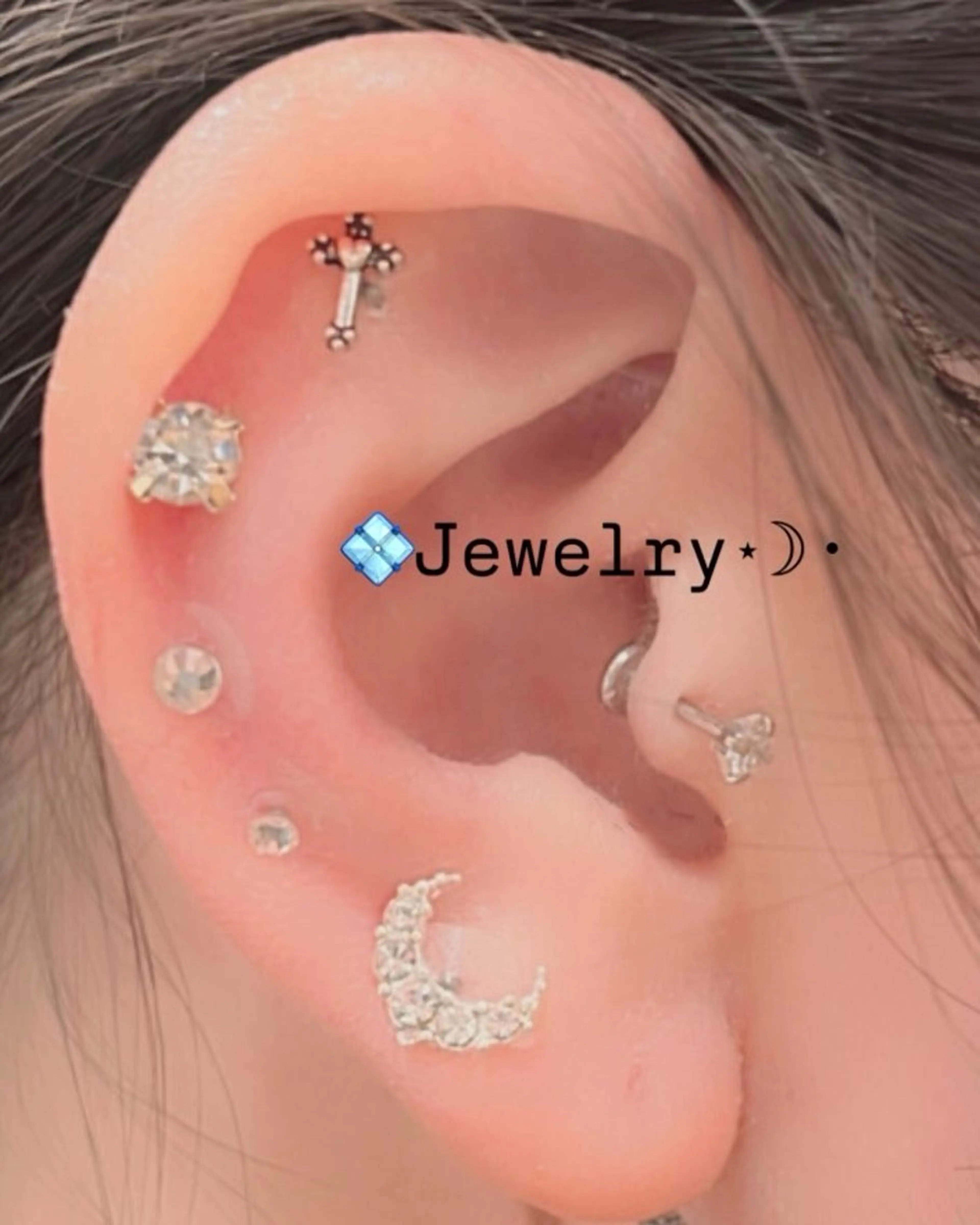 mahina所属・ビューティサロン mahina⋆☽·̩のマツエク・マツパデザイン