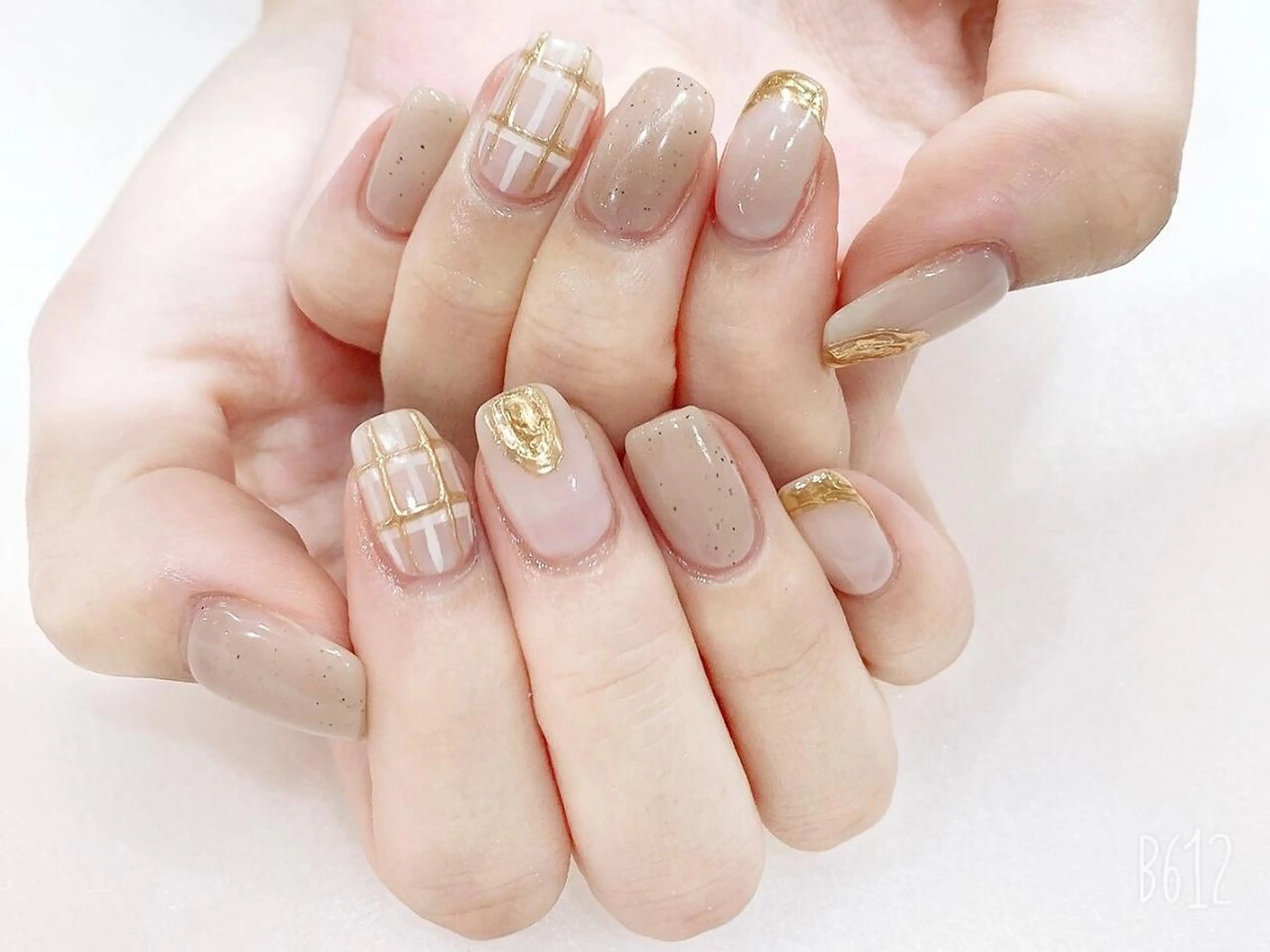 ネイル ハンドネイル Elegant beautyのネイルデザイン