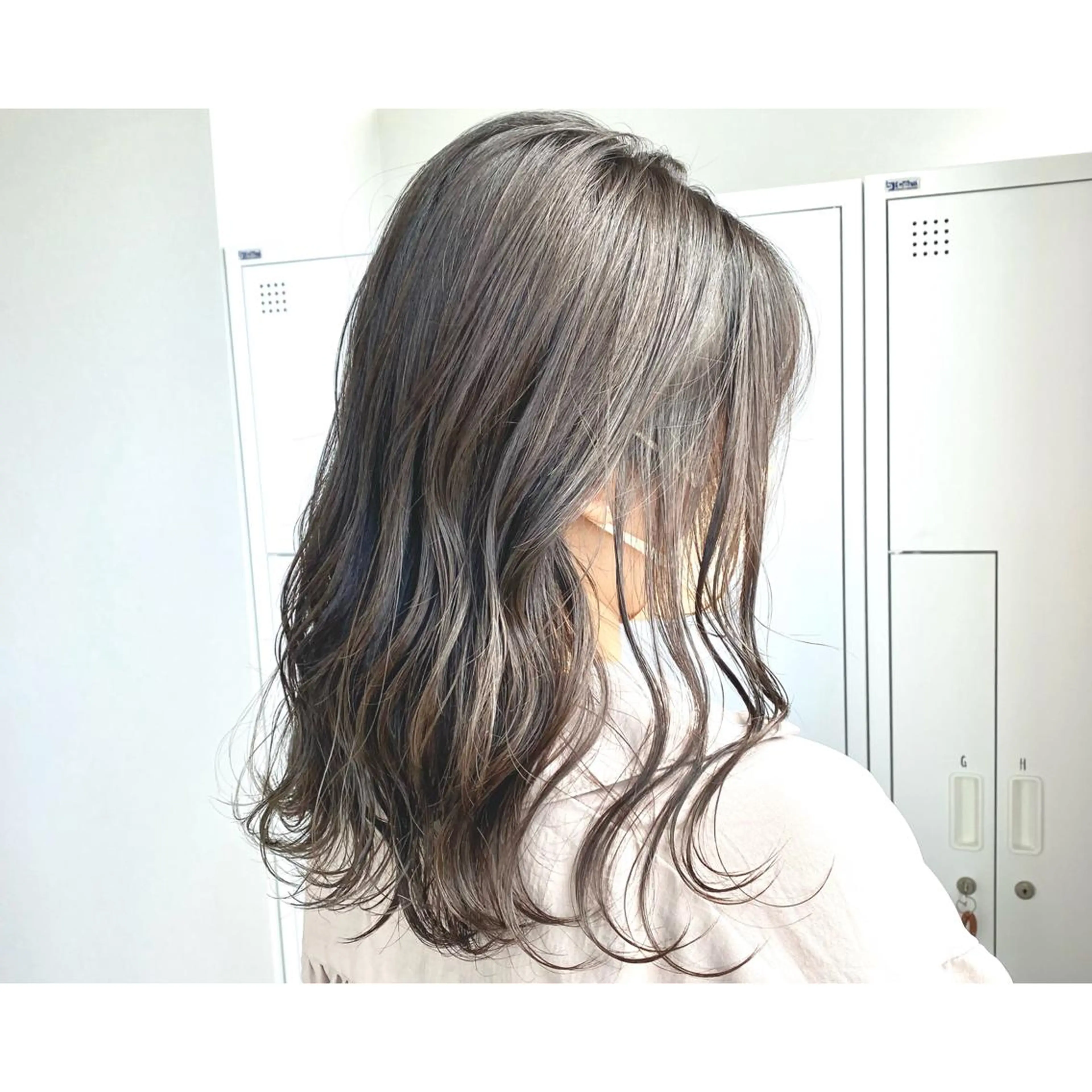 ミディアム AVANCE.神戸元町所属・ERI ☆のヘアスタイル