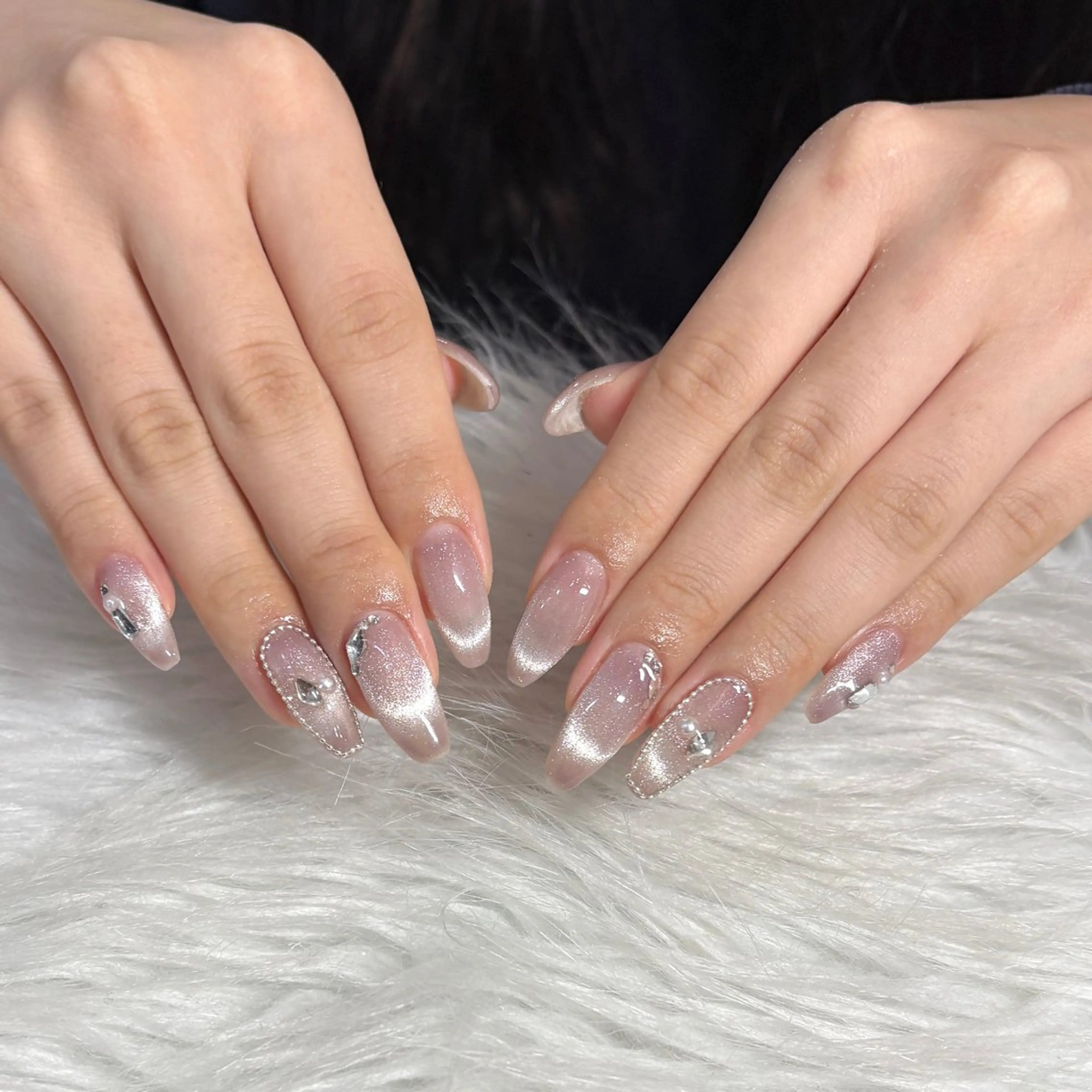 ネイル ハンドネイル LAVISH manaのネイルデザイン