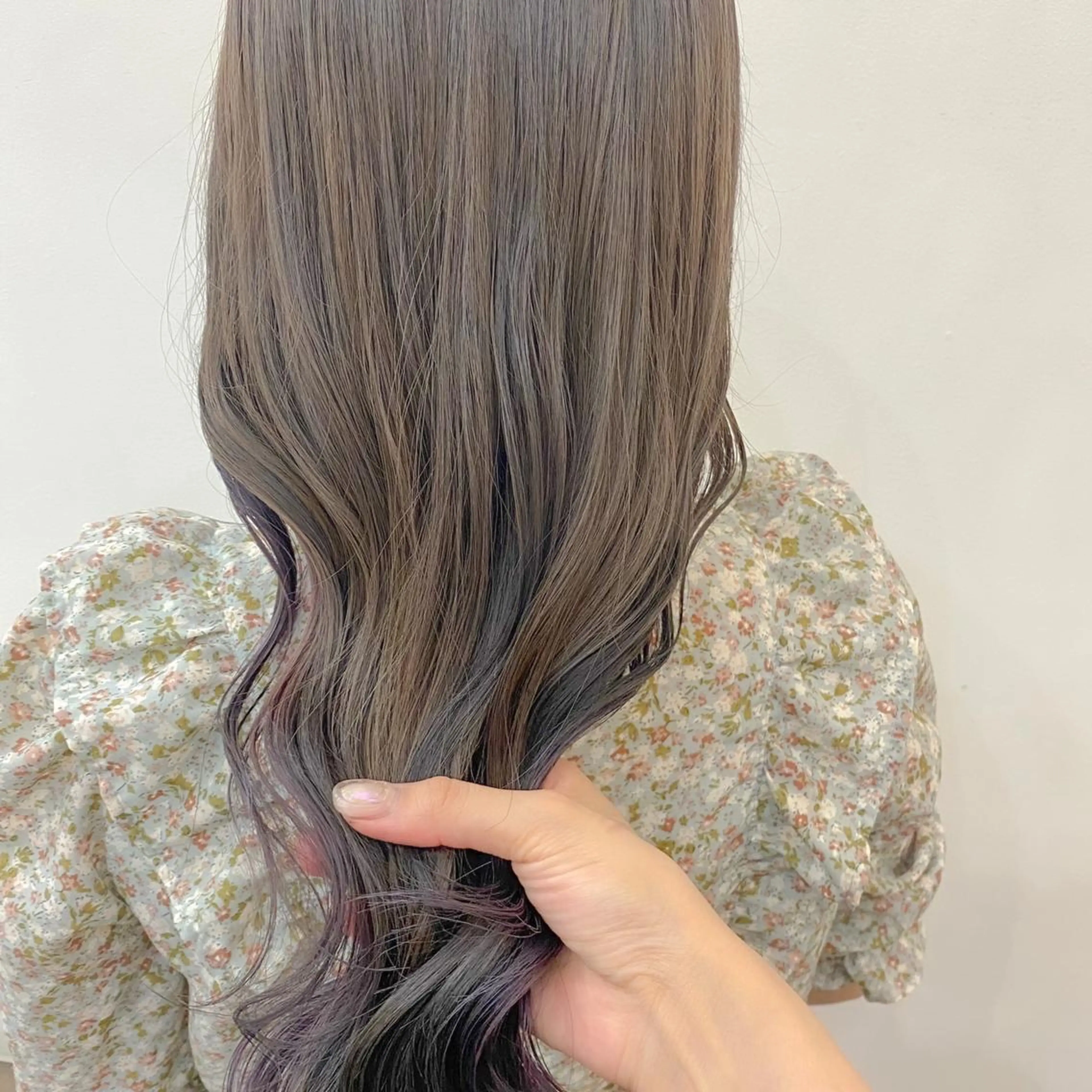 ミディアム カラー beauty: beast 大町店のヘアスタイル